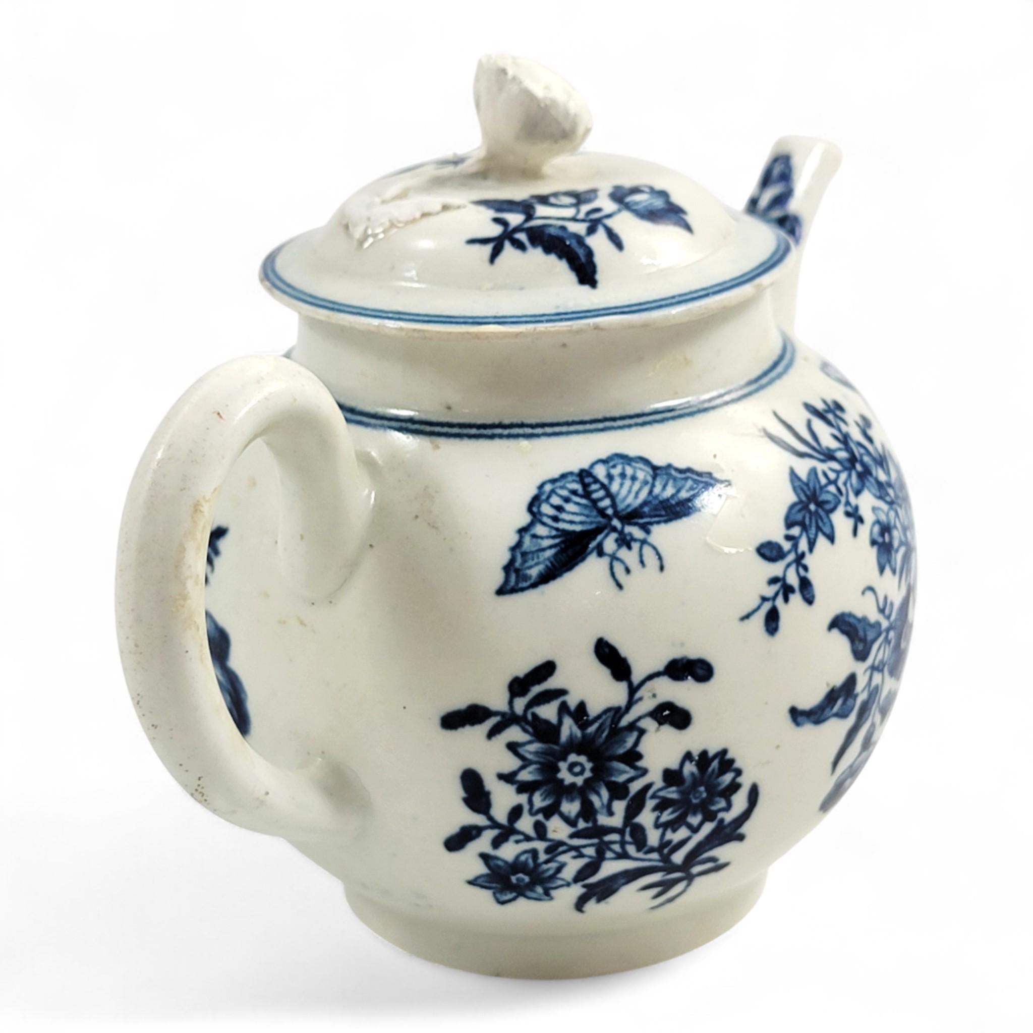 First Period Worcester Porcelain Teapot, Fence Pattern, c.1760, Blue Crescent Mark