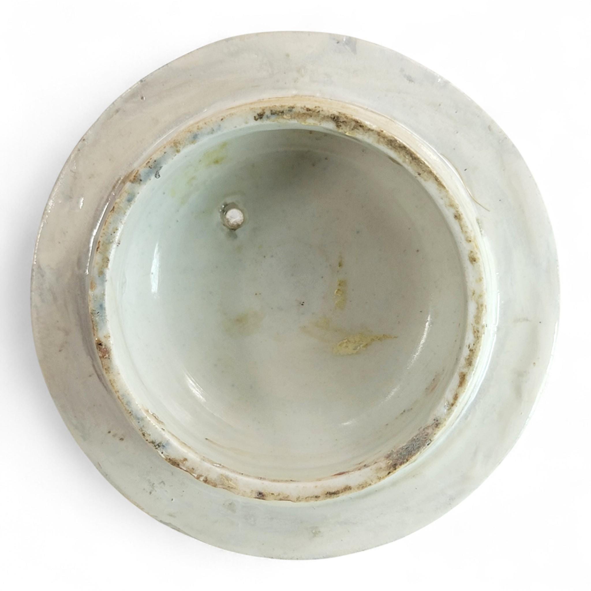 First Period Worcester Porcelain Teapot, Fence Pattern, c.1760, Blue Crescent Mark