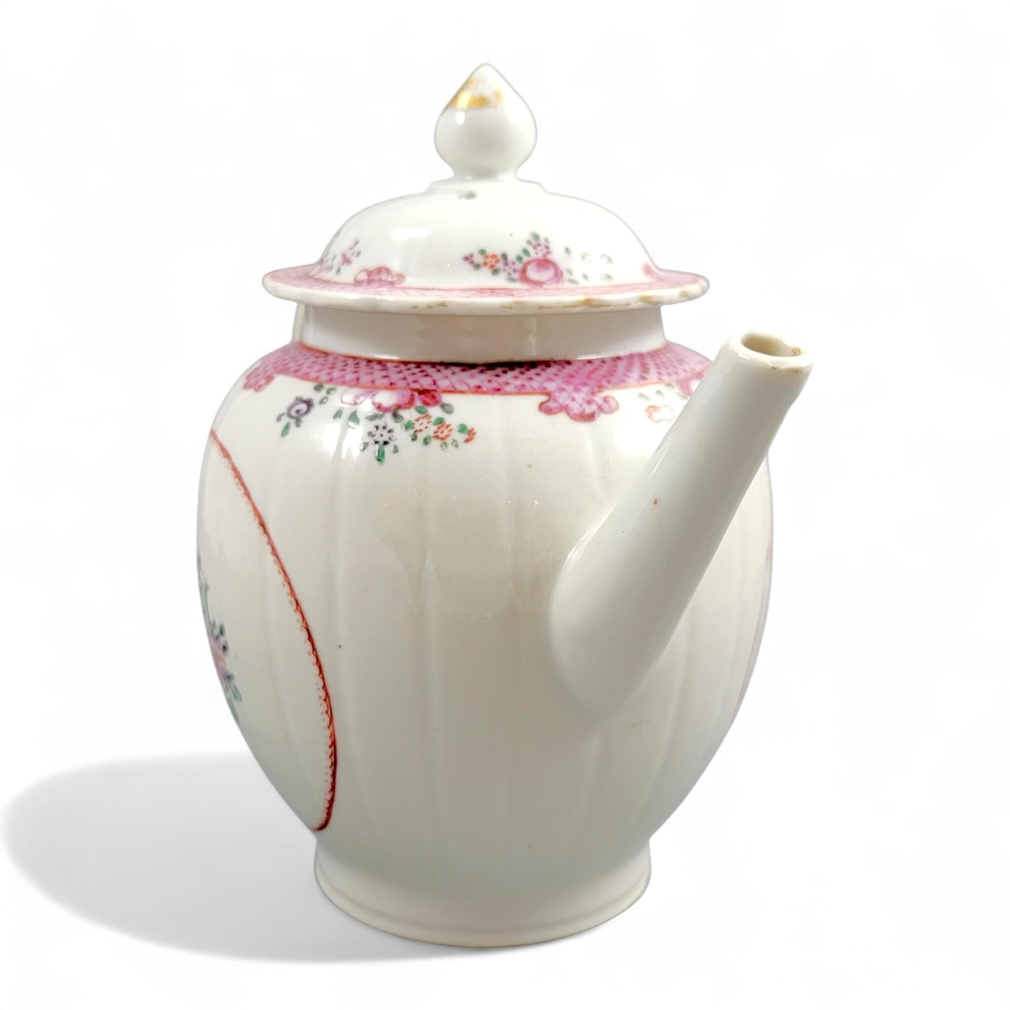 Antique Chinese export famille rose teapot, Qianlong period c.1740–60, floral rococo pink trellis, porcelain hand-painted tea ware