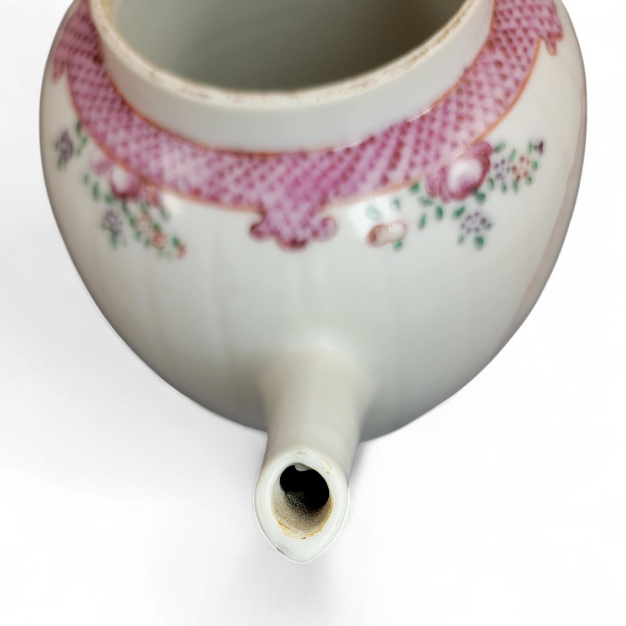 Antique Chinese export famille rose teapot, Qianlong period c.1740–60, floral rococo pink trellis, porcelain hand-painted tea ware