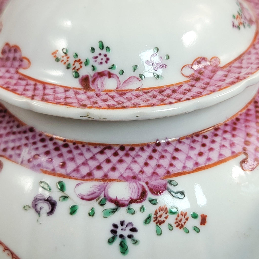 Antique Chinese export famille rose teapot, Qianlong period c.1740–60, floral rococo pink trellis, porcelain hand-painted tea ware