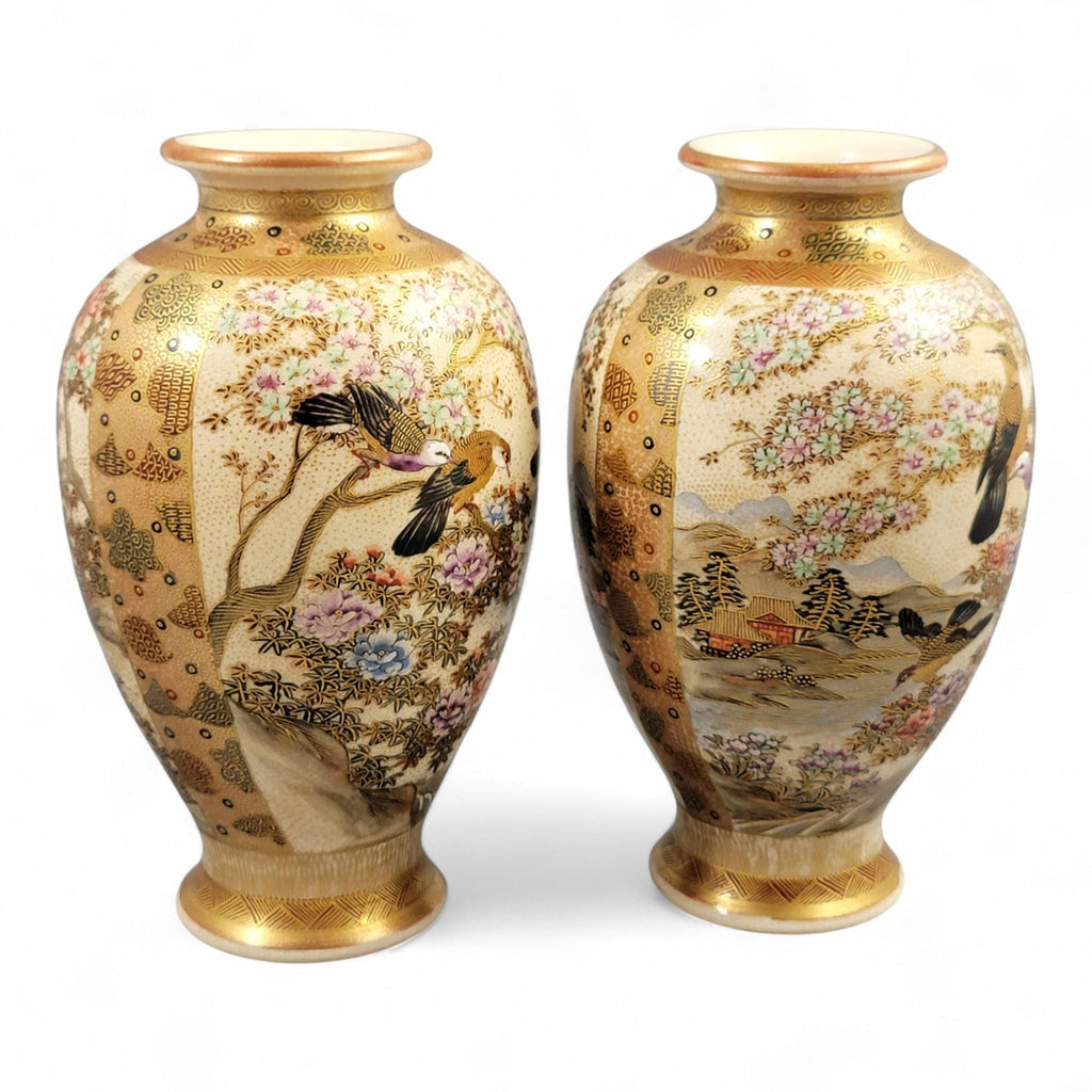 Pair Hododa (保土田造) Satsuma Vases, Shimazu Crest — Japan c. 1895–1915