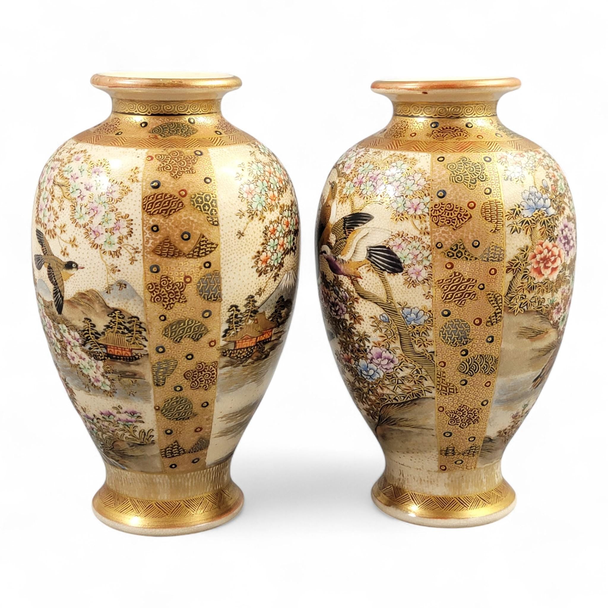 Pair Hododa (保土田造) Satsuma Vases, Shimazu Crest — Japan c. 1895–1915
