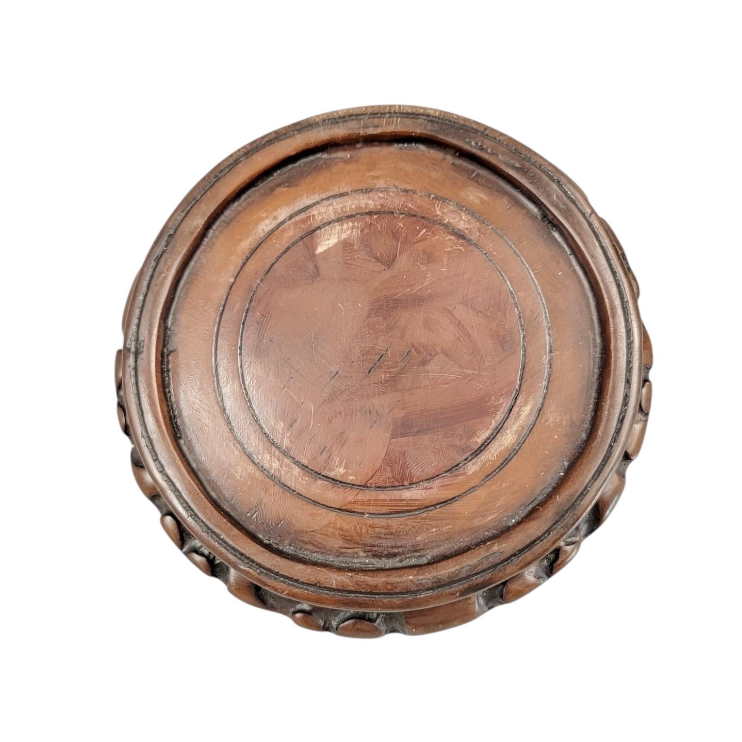 Meiji Japanese Satsuma Jar, Tokyo Taizan, Gold Rakan, c.1890