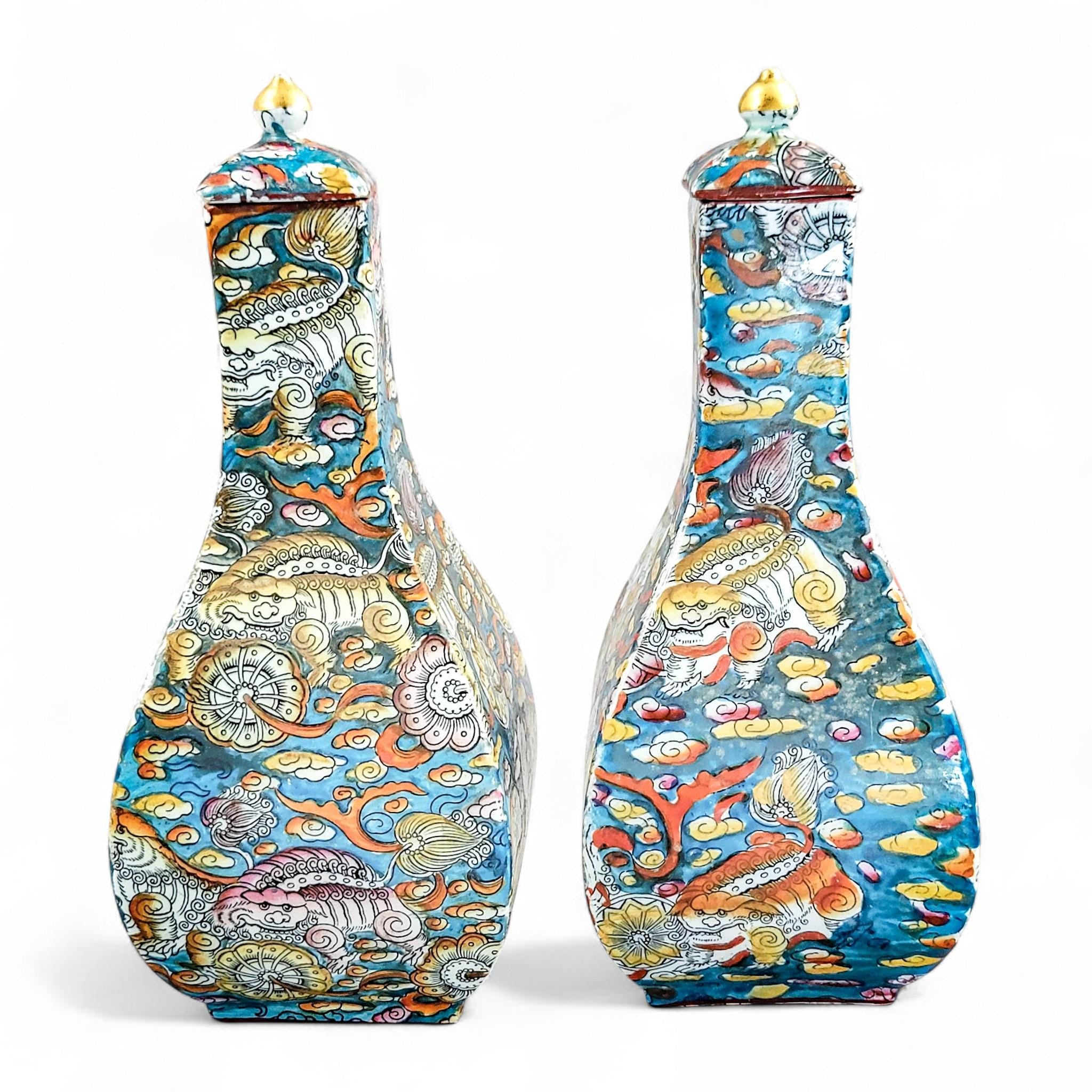 Pair of Mason’s Ironstone “Bandana” Pattern Lidded Jars, c.1810–1815, Rare