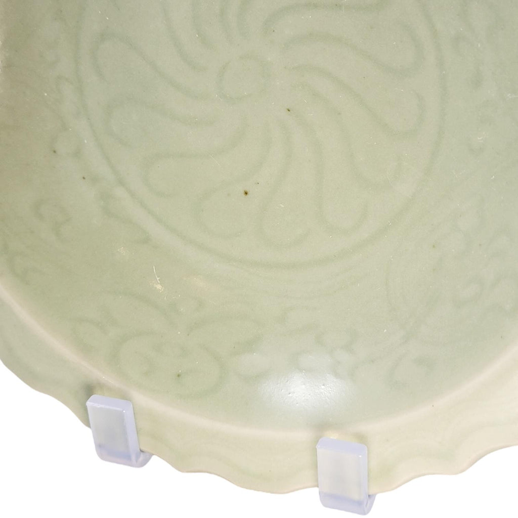 Architectural Longquan Celadon Bowl with Foliate Rim — Southern Song / Early Yuan (13th–Early 14th Century)