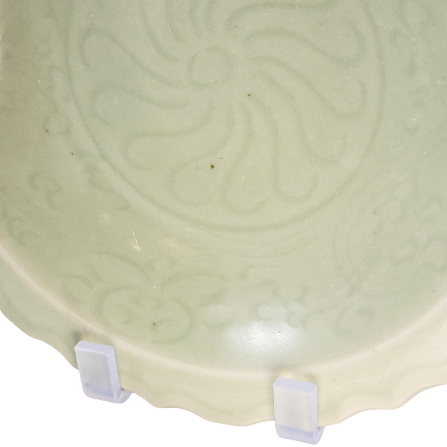 Architectural Longquan Celadon Bowl with Foliate Rim — Southern Song / Early Yuan (13th–Early 14th Century)