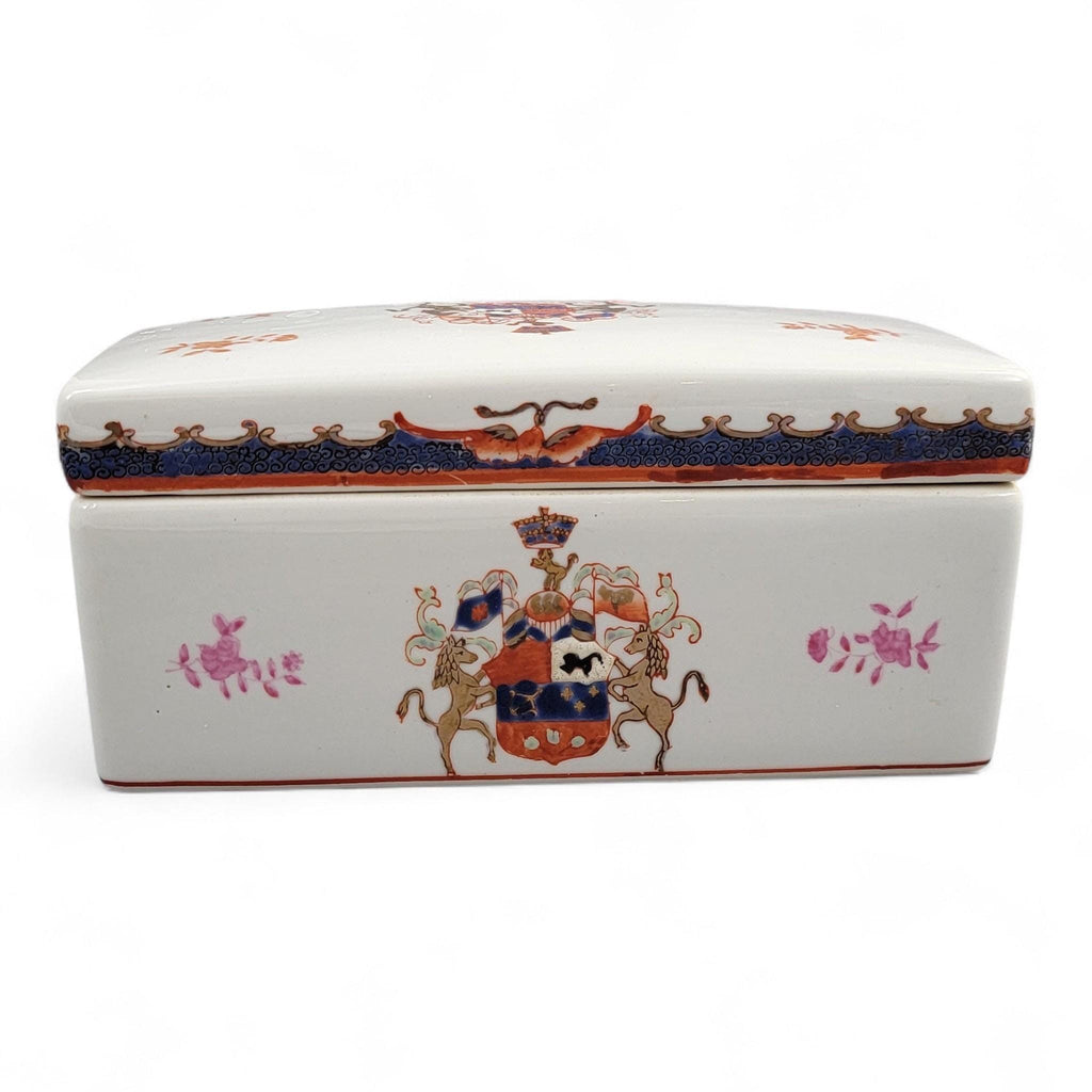 Hong Kong Famille-Rose Armorial Porcelain Boxes, Matching Pair, 20th Century
