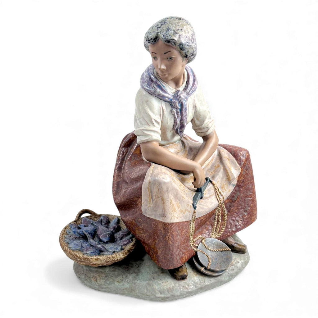 Lladro La Pescadora grès porcelain figure, large vintage 1978–1985