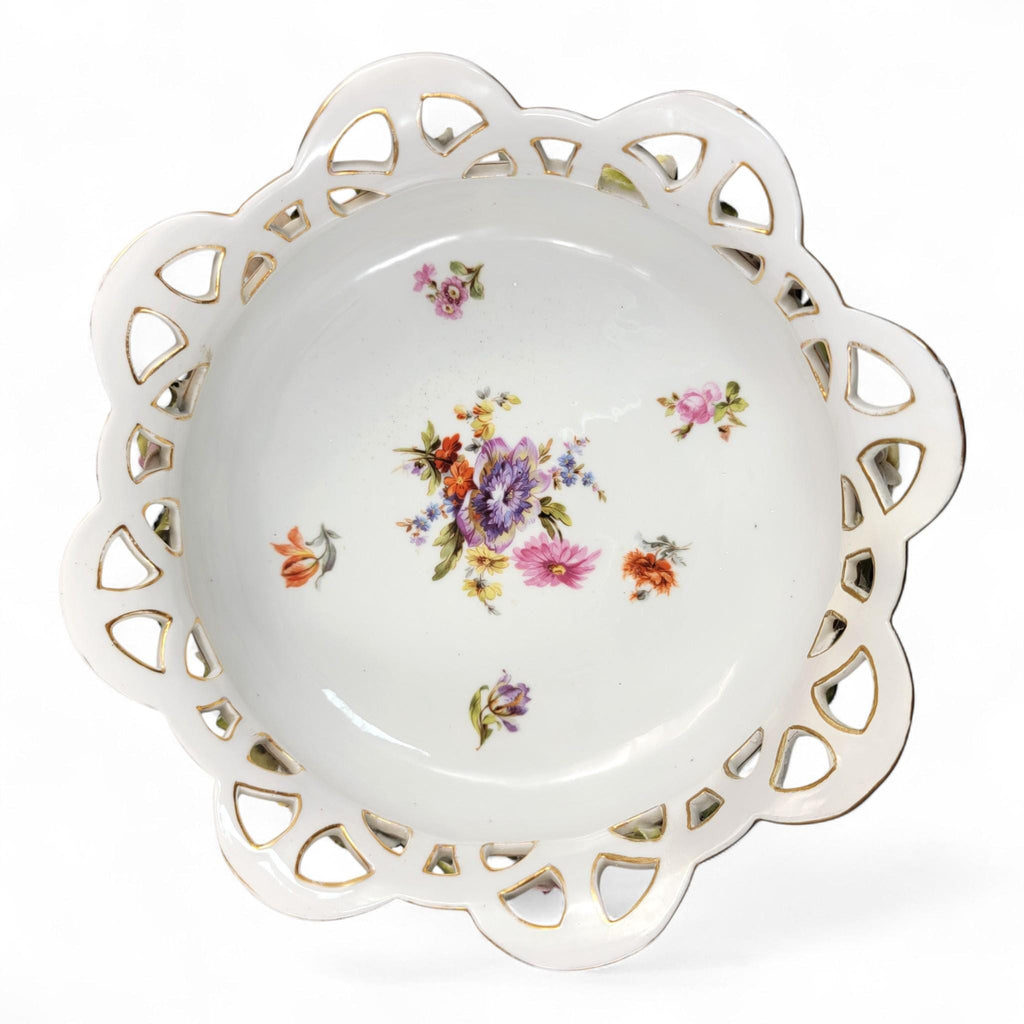 Large Schierholz Plaue floral centrepiece with putti, Dresden style porcelain, c.1907