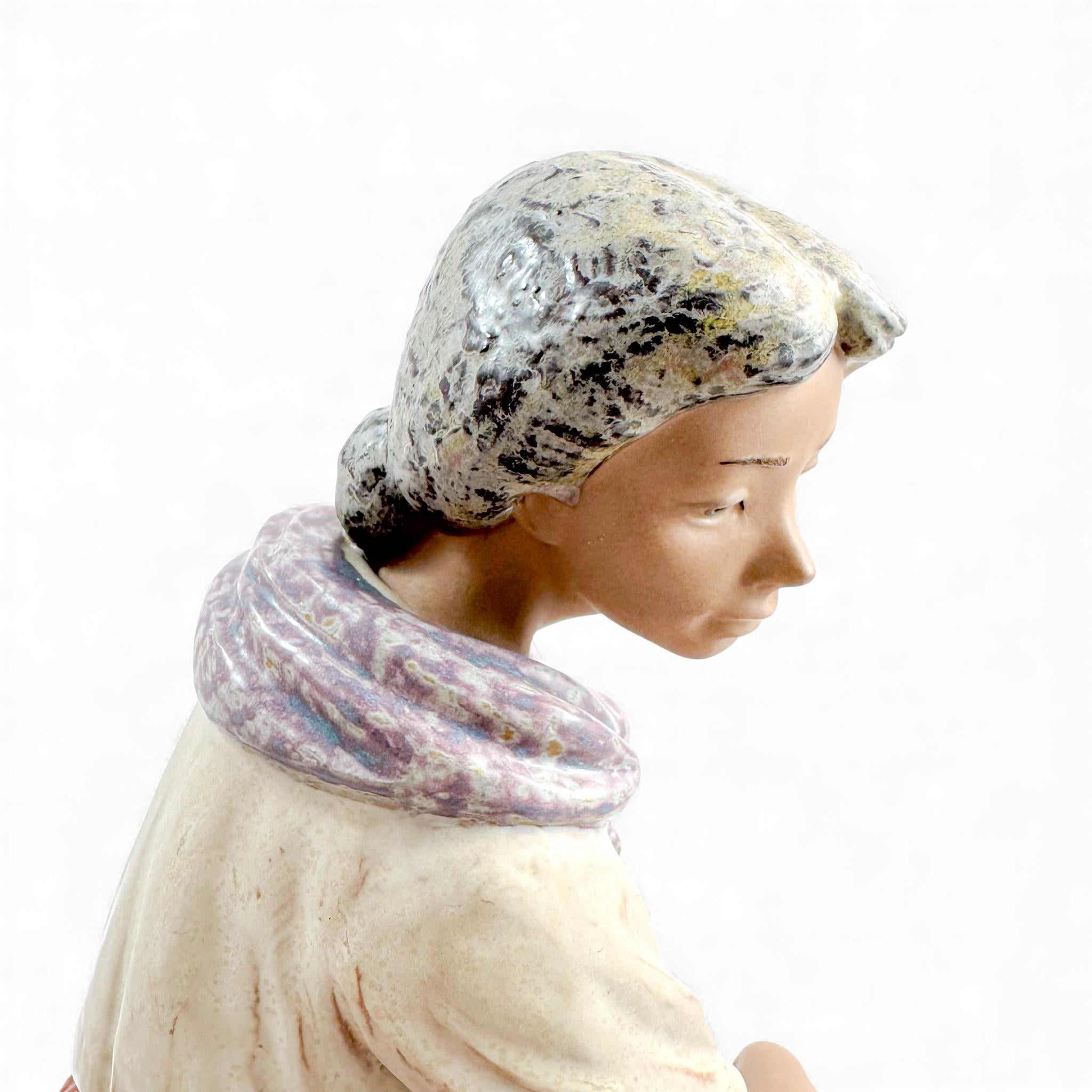 Lladro La Pescadora grès porcelain figure, large vintage 1978–1985