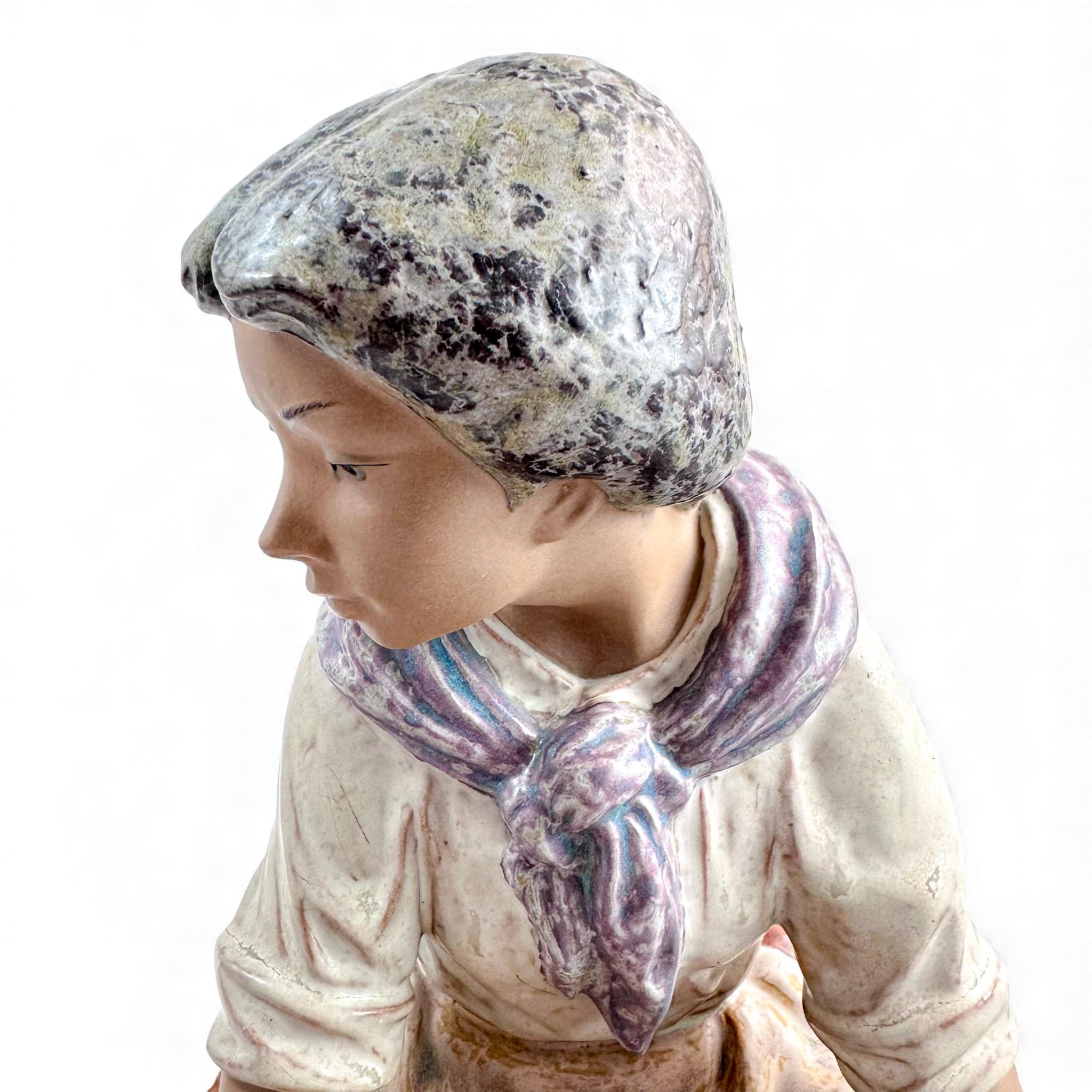 Lladro La Pescadora grès porcelain figure, large vintage 1978–1985