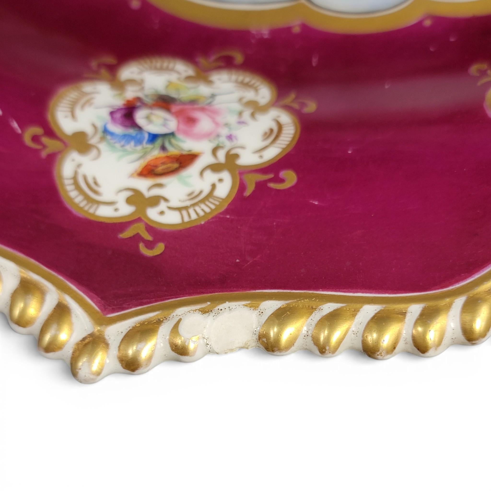 Large Chamberlain’s Worcester twin-handled serving dish with figural scene, c.1815–1820