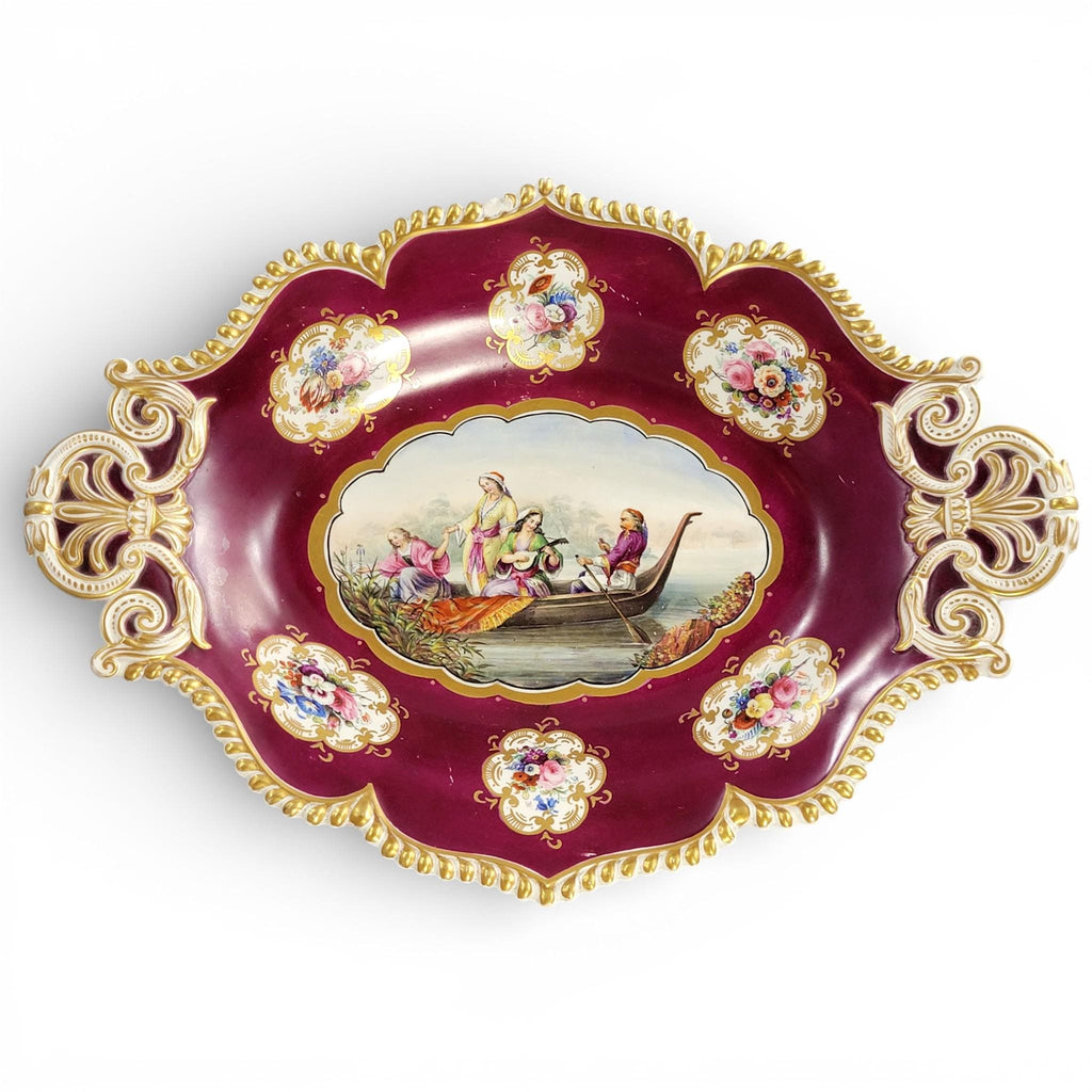 Large Chamberlain’s Worcester twin-handled serving dish with figural scene, c.1815–1820