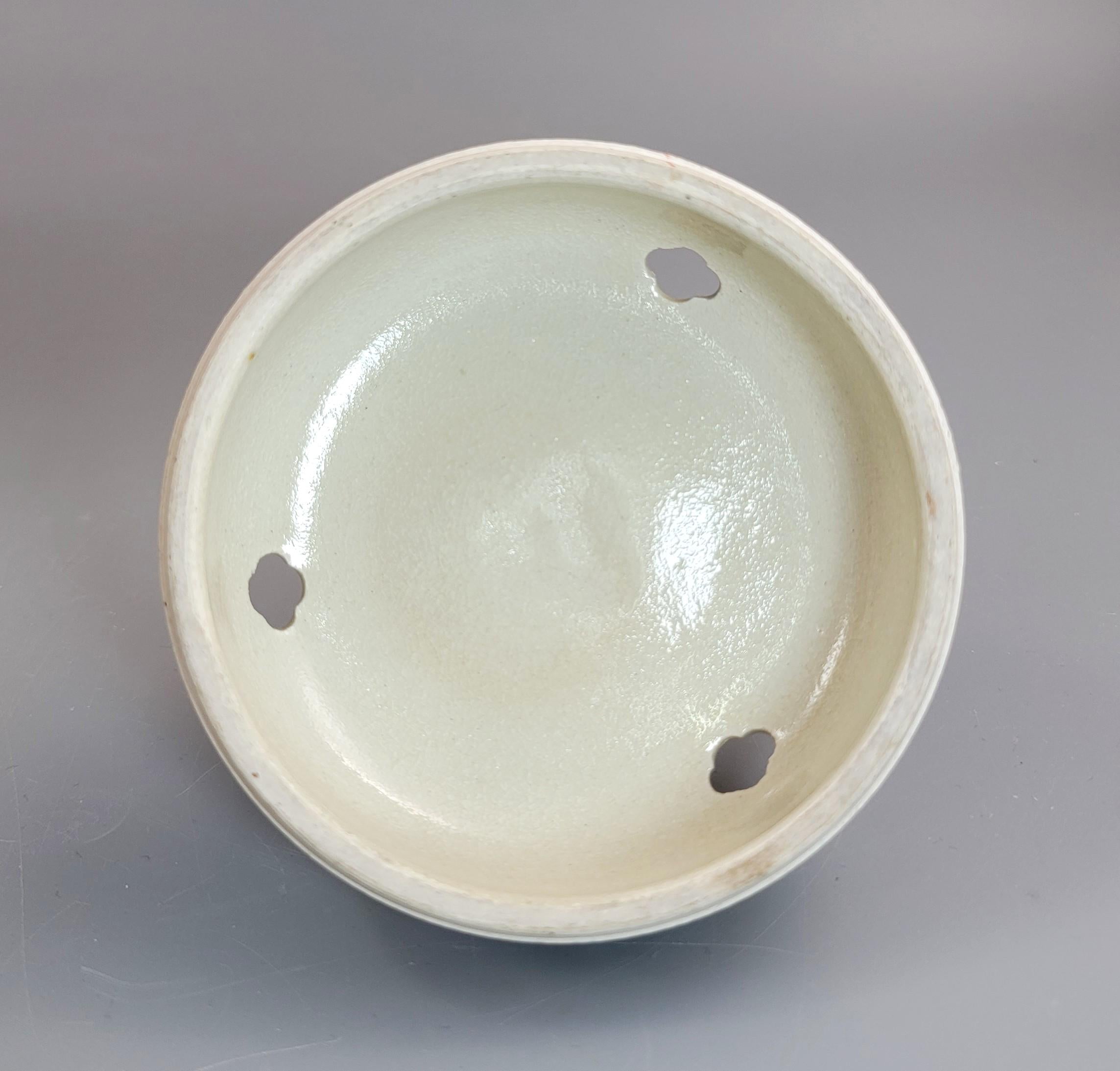 Outstanding Kyoto Satsuma Koro, Meiji c.1895, Shi-Shi Lion, Moriage, 34cm