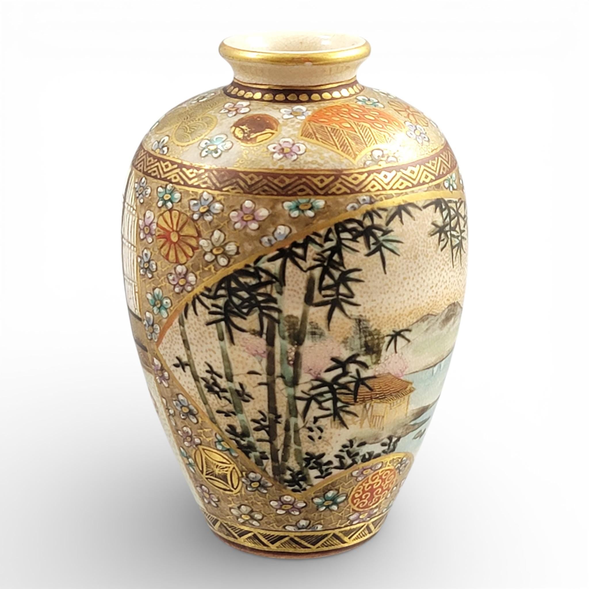 Antique Japanese Satsuma Miniature Vase, signed Shuzan (珠山), c.1890, 9 cm