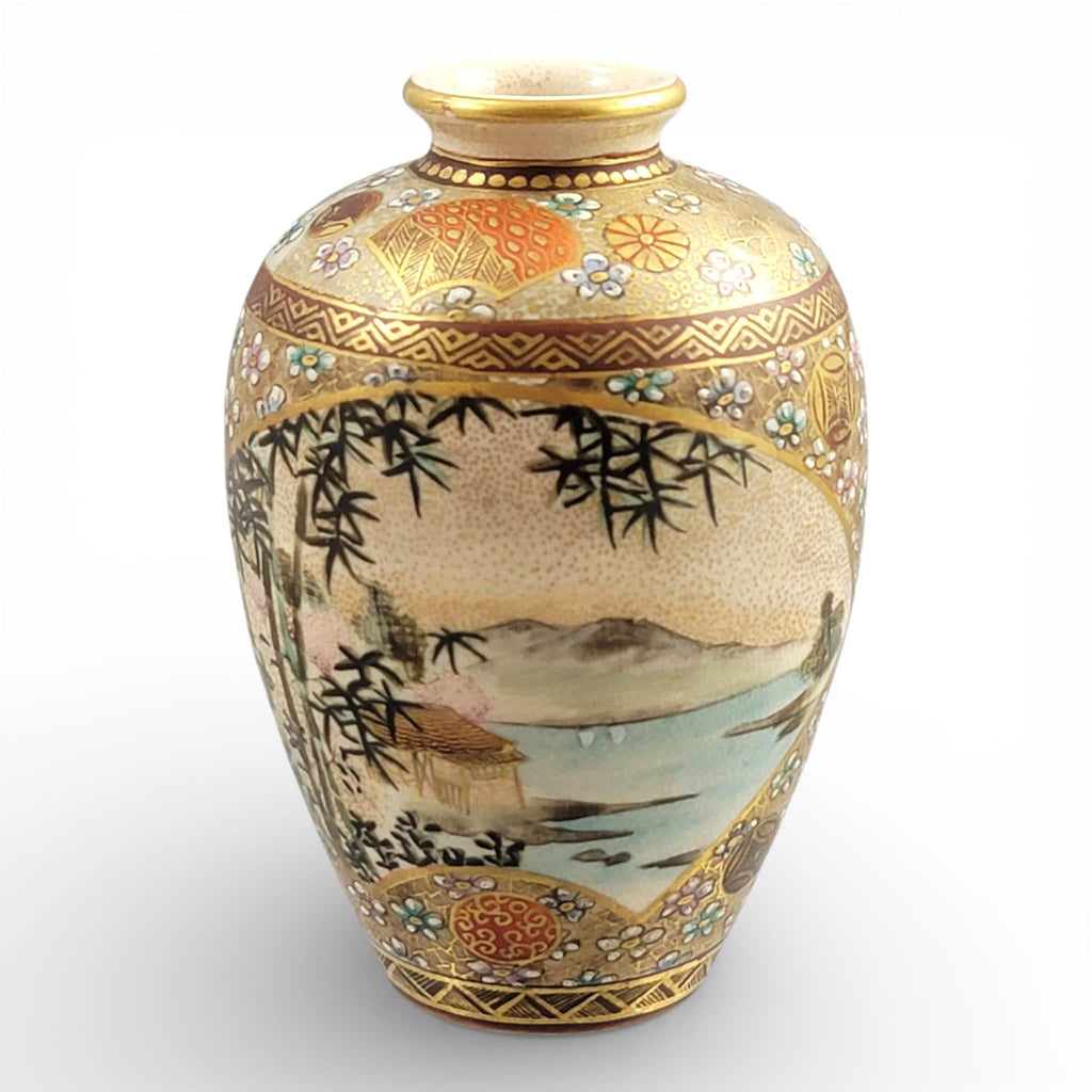 Antique Japanese Satsuma Miniature Vase, signed Shuzan (珠山), c.1890, 9 cm