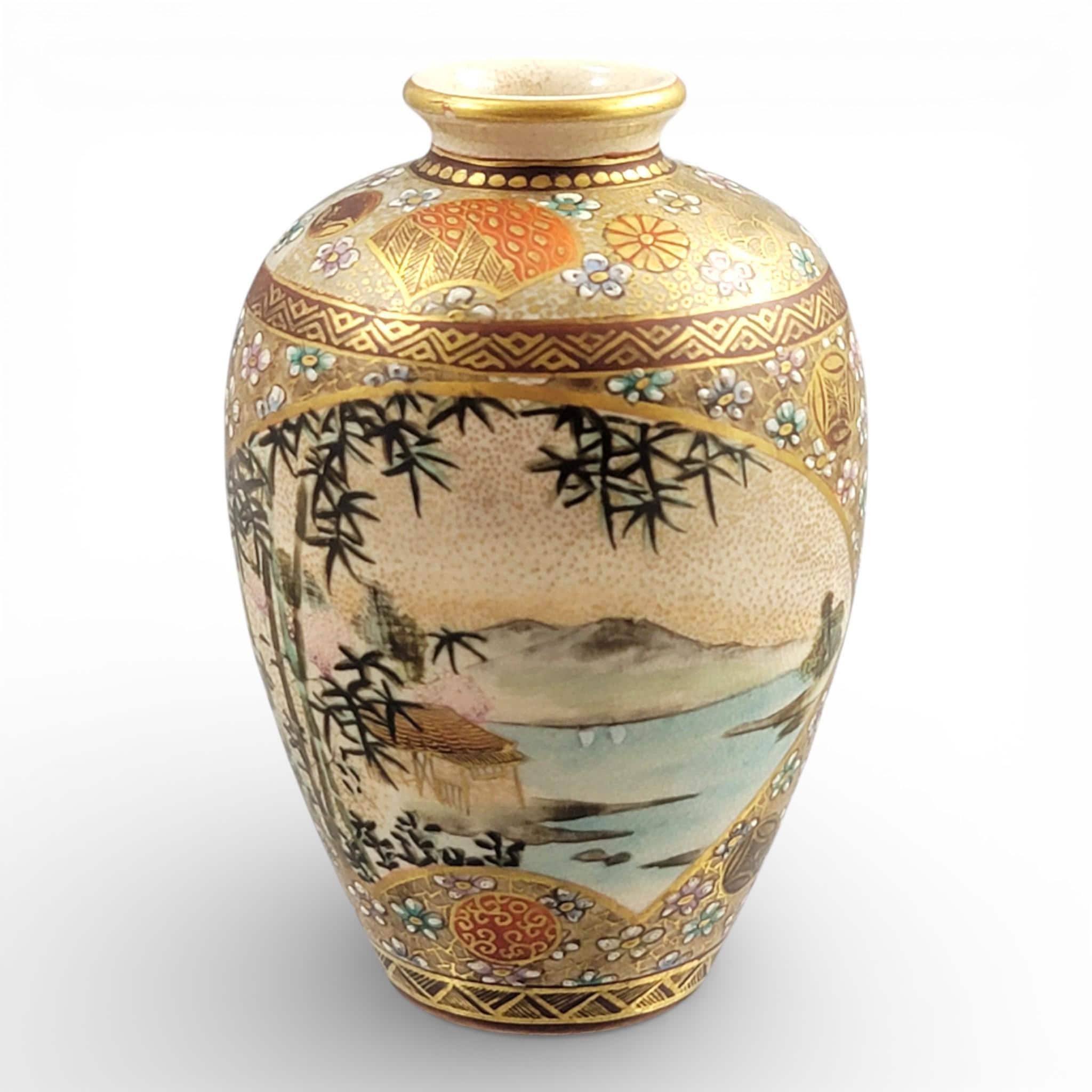 Antique Japanese Satsuma Miniature Vase, signed Shuzan (珠山), c.1890, 9 cm