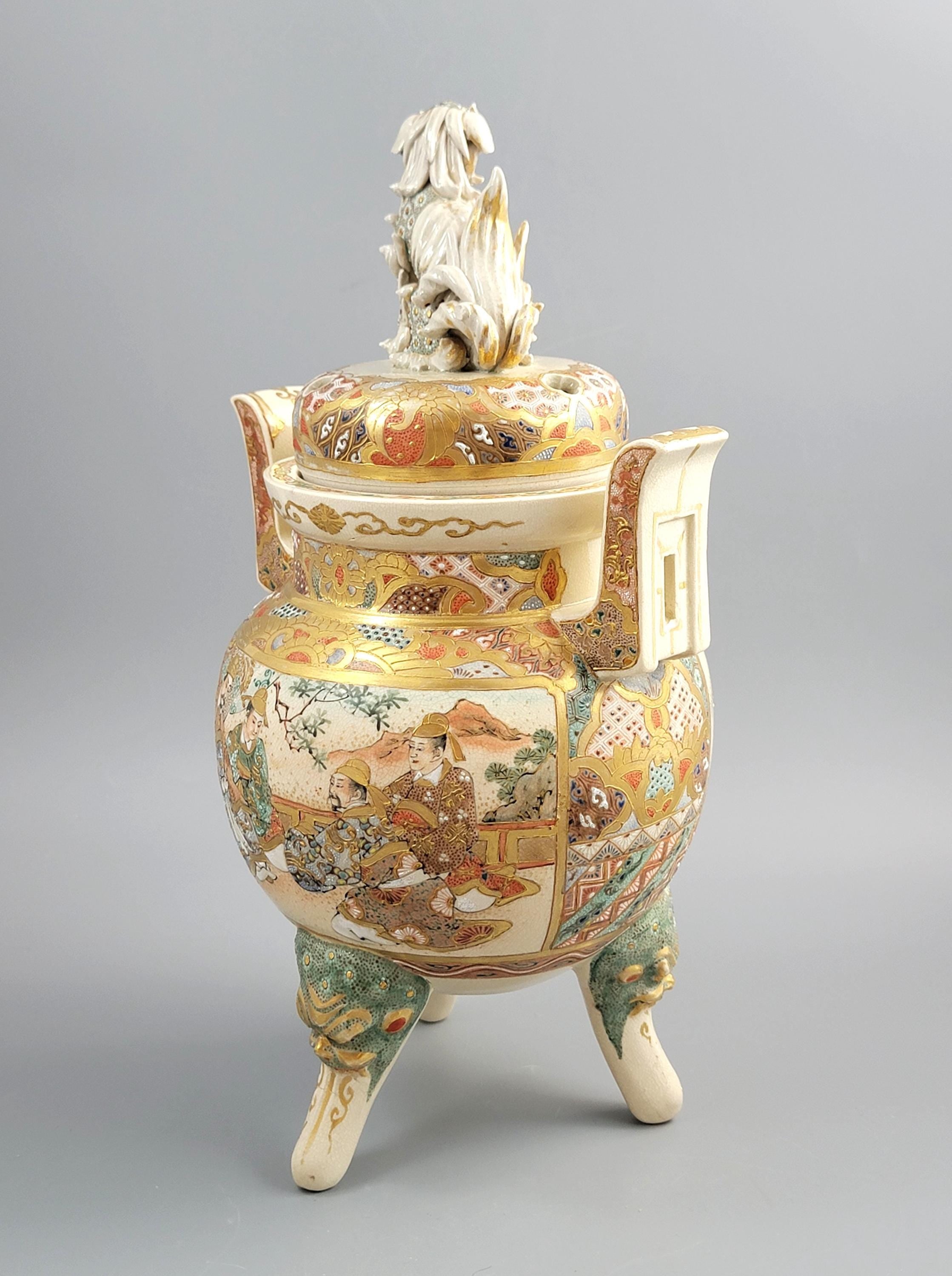 Outstanding Kyoto Satsuma Koro, Meiji c.1895, Shi-Shi Lion, Moriage, 34cm