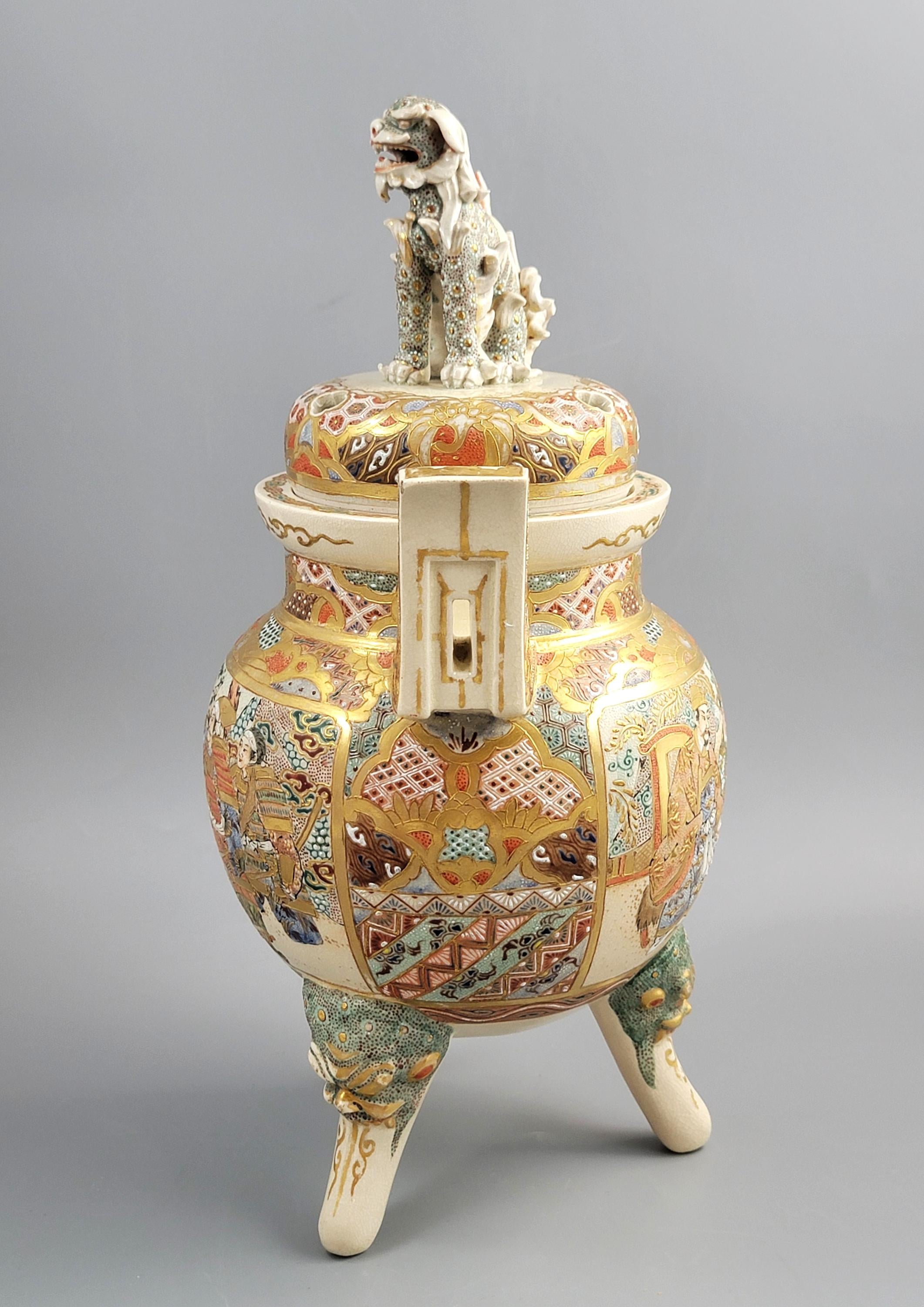 Outstanding Kyoto Satsuma Koro, Meiji c.1895, Shi-Shi Lion, Moriage, 34cm