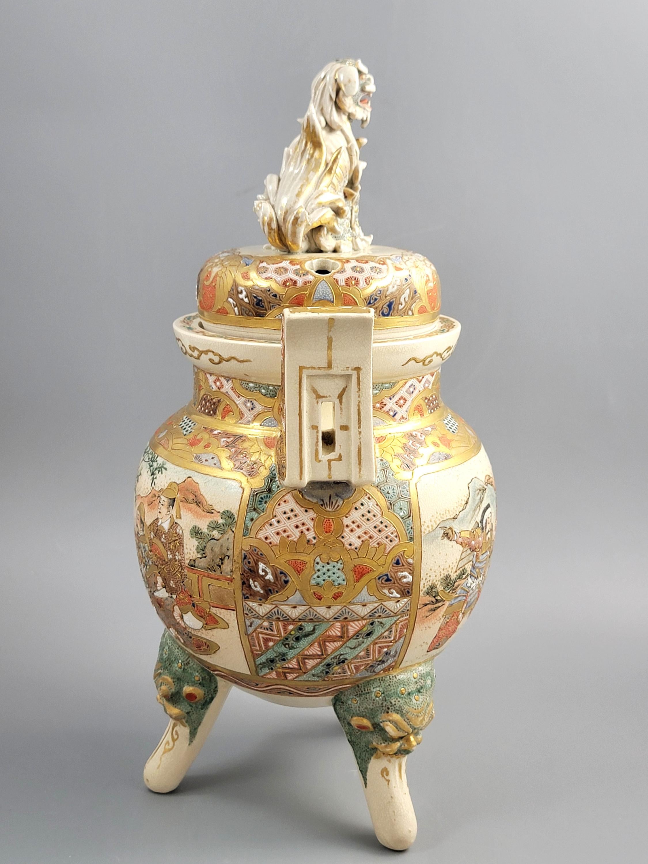 Outstanding Kyoto Satsuma Koro, Meiji c.1895, Shi-Shi Lion, Moriage, 34cm