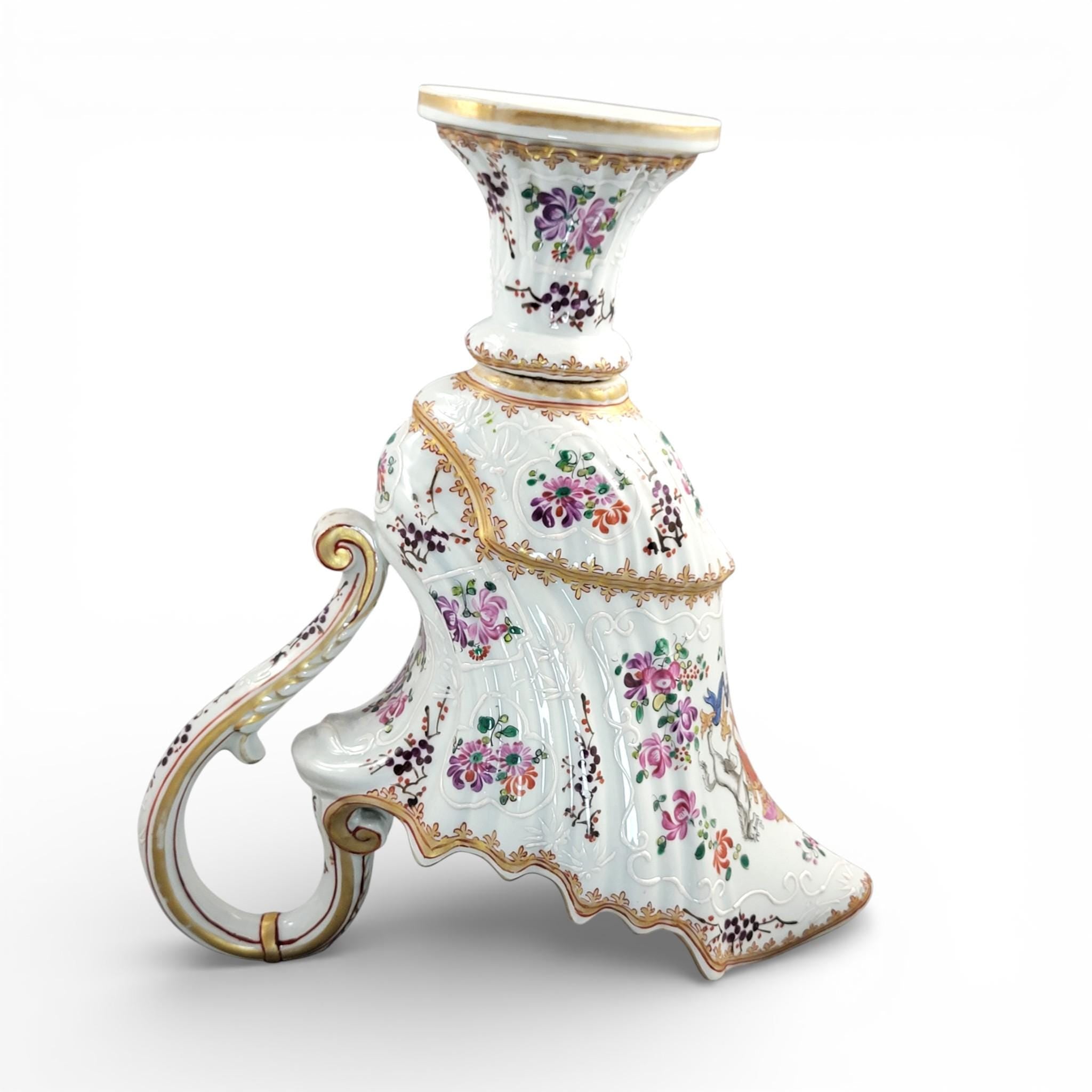 Samson Armorial Porcelain Ewer, Helm-Shaped, Paris, late 19th century