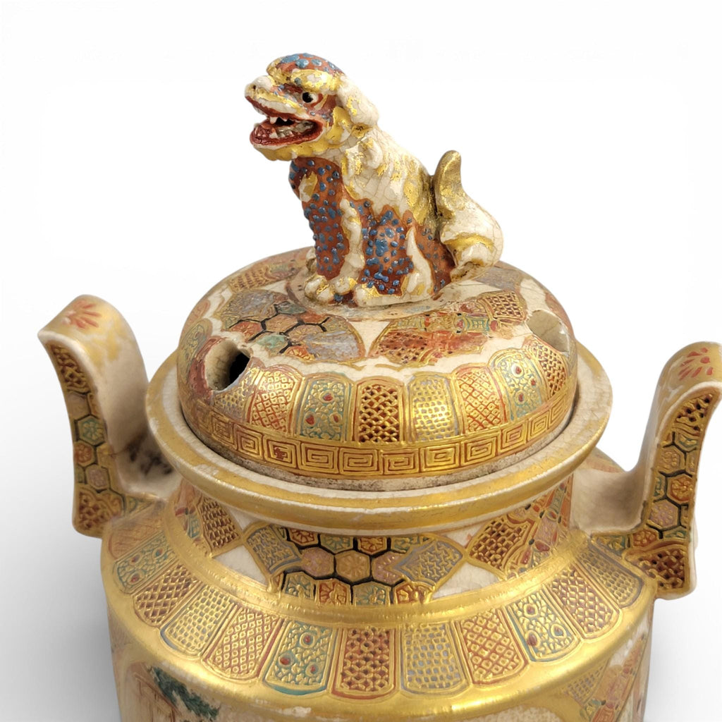 Signed Meiji Period Satsuma Koro by Shunzan with Shi-Shi Finial