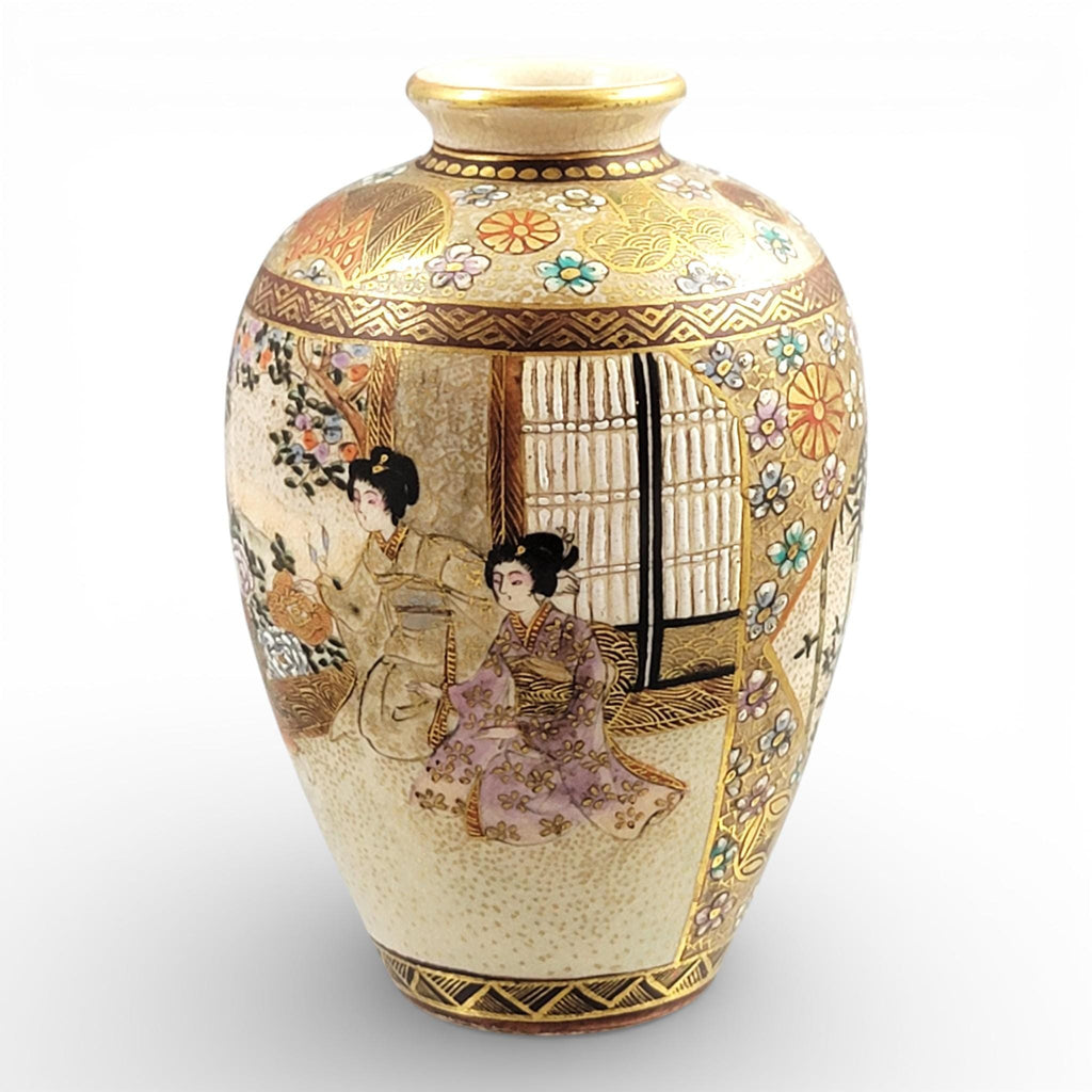 Antique Japanese Satsuma Miniature Vase, signed Shuzan (珠山), c.1890, 9 cm