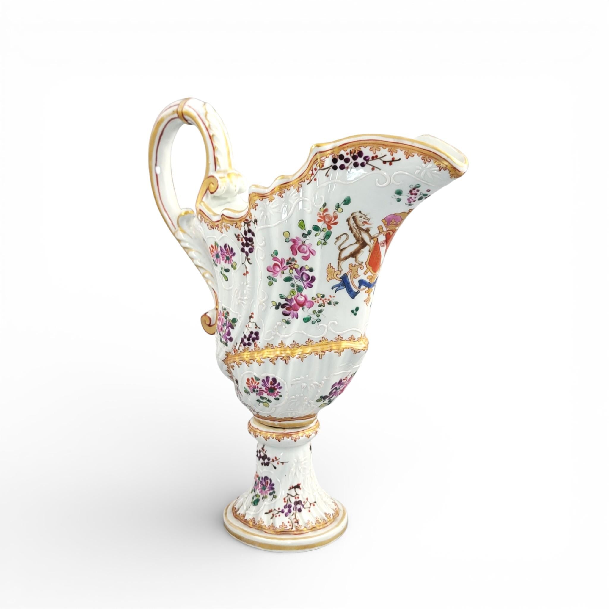 Samson Armorial Porcelain Ewer, Helm-Shaped, Paris, late 19th century