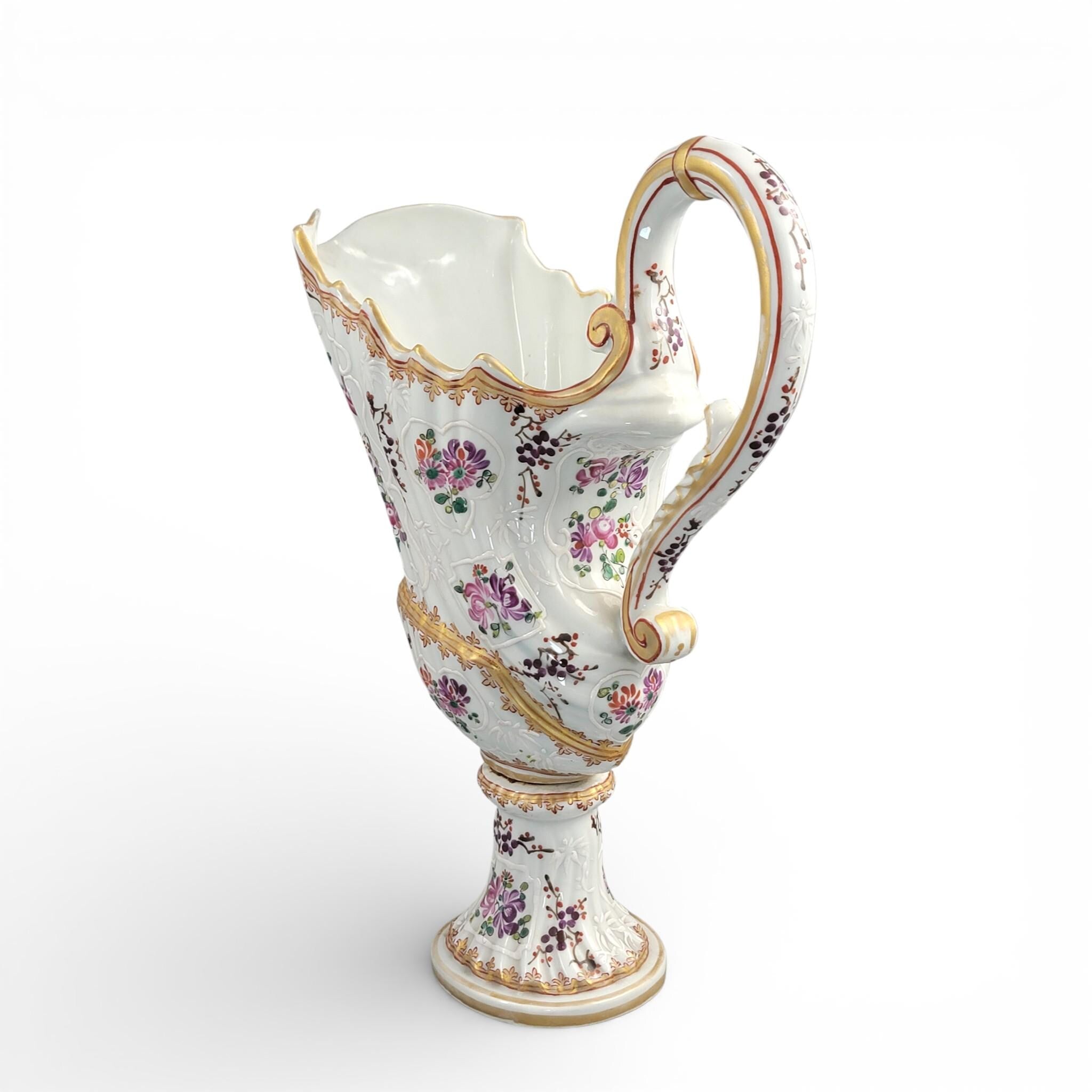 Samson Armorial Porcelain Ewer, Helm-Shaped, Paris, late 19th century
