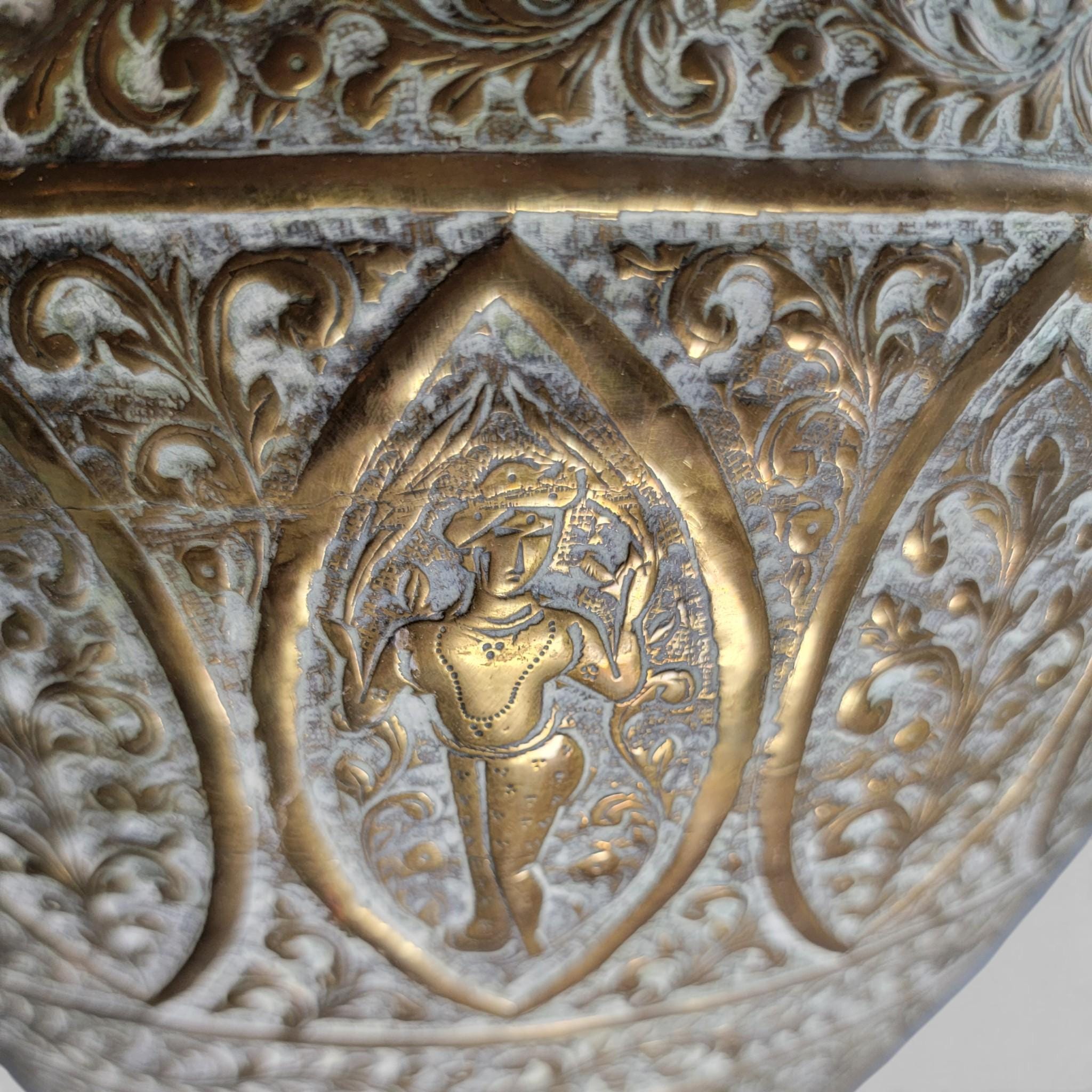 Large Indian Raj Period Hand-Engraved Brass Jardinière, c.1870–1890