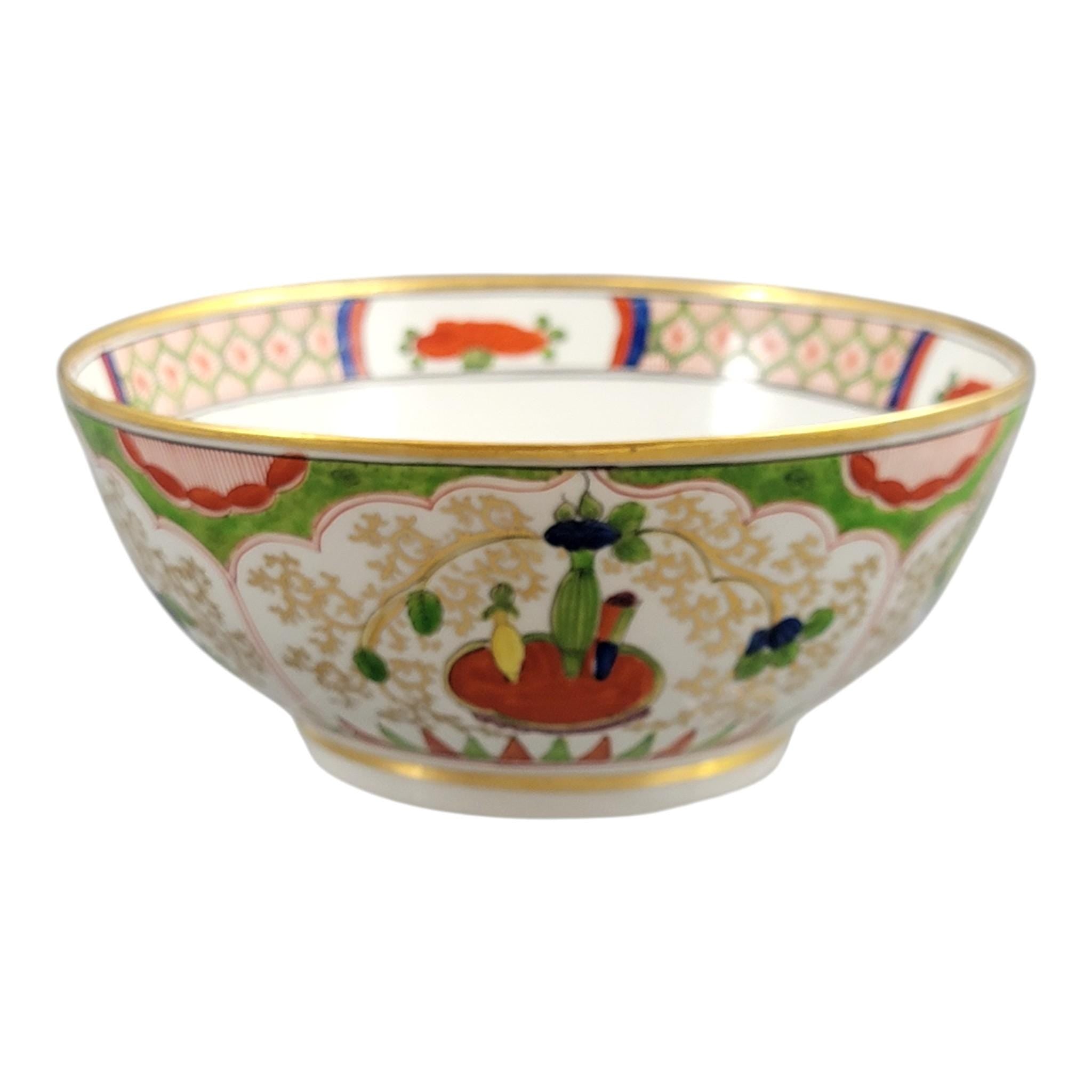 Worcester Regency Porcelain Dragon Bowl, Flight Barr & Barr Period, c. 1815