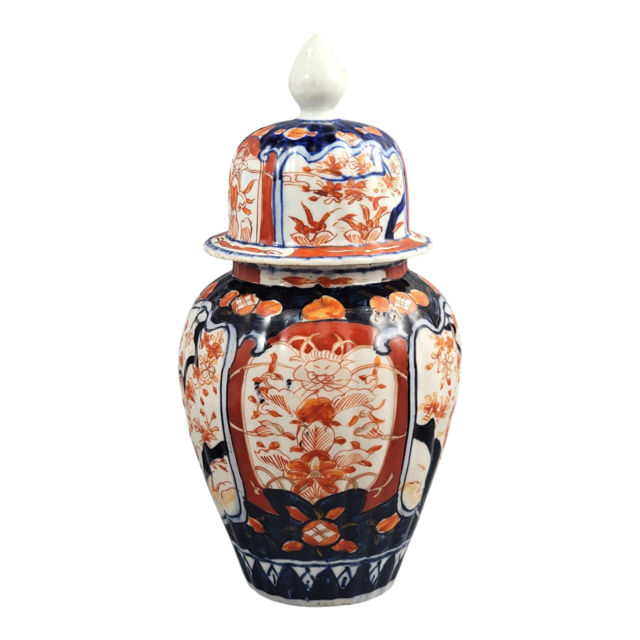 Antique Japanese Imari Porcelain Ginger Jar with Cover, Arita Meiji Period