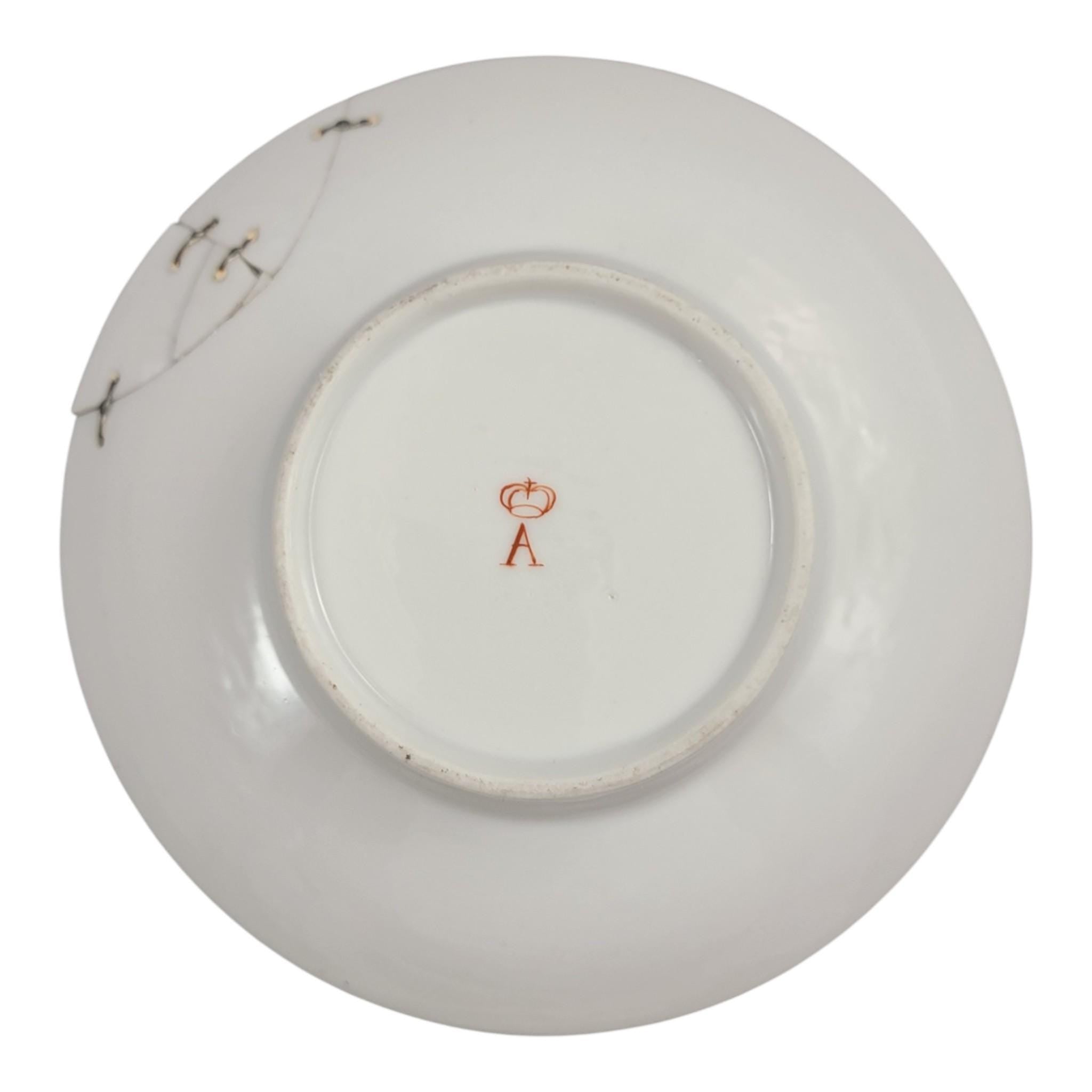 Manufacture de la Reine Trembleuse Chocolate Cup and Saucer, Paris c.1780–1800