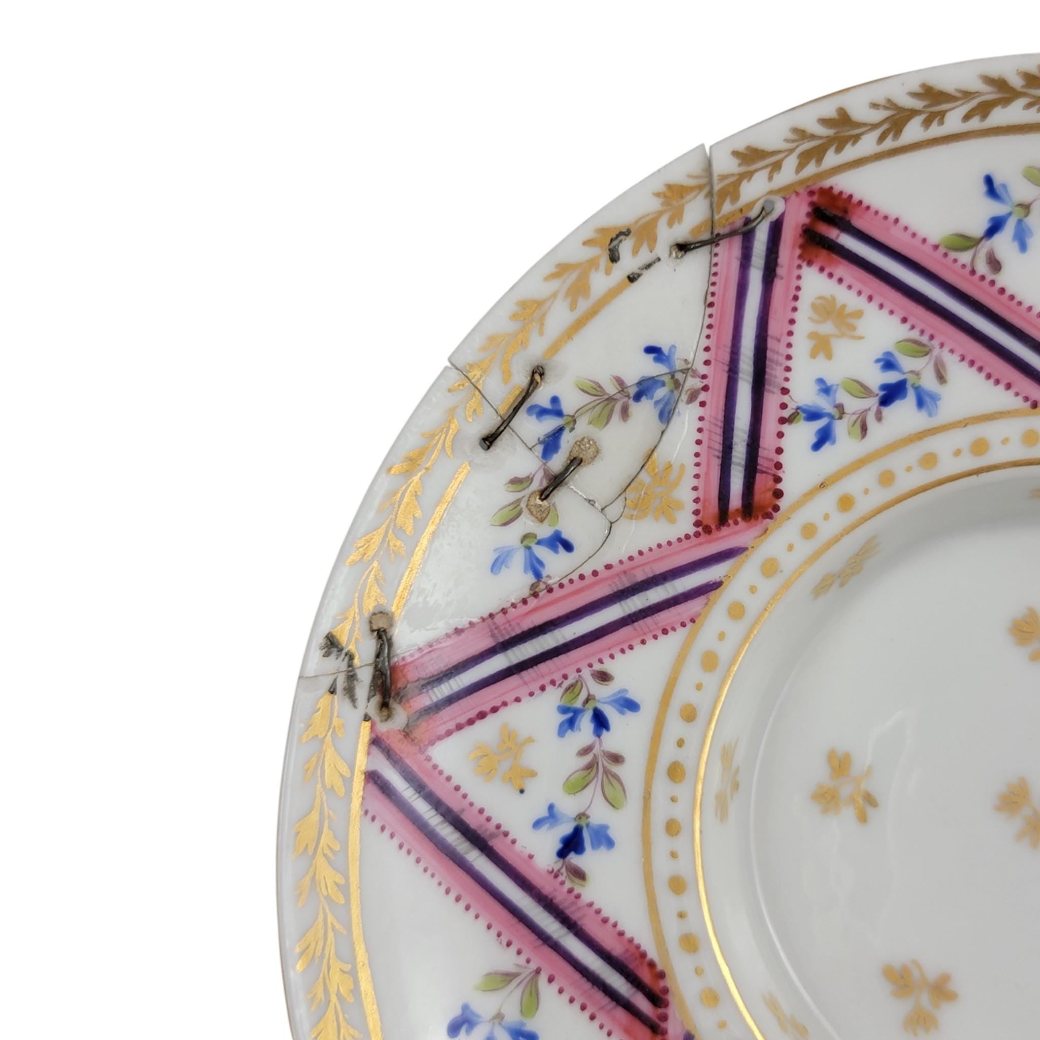 Manufacture de la Reine Trembleuse Chocolate Cup and Saucer, Paris c.1780–1800