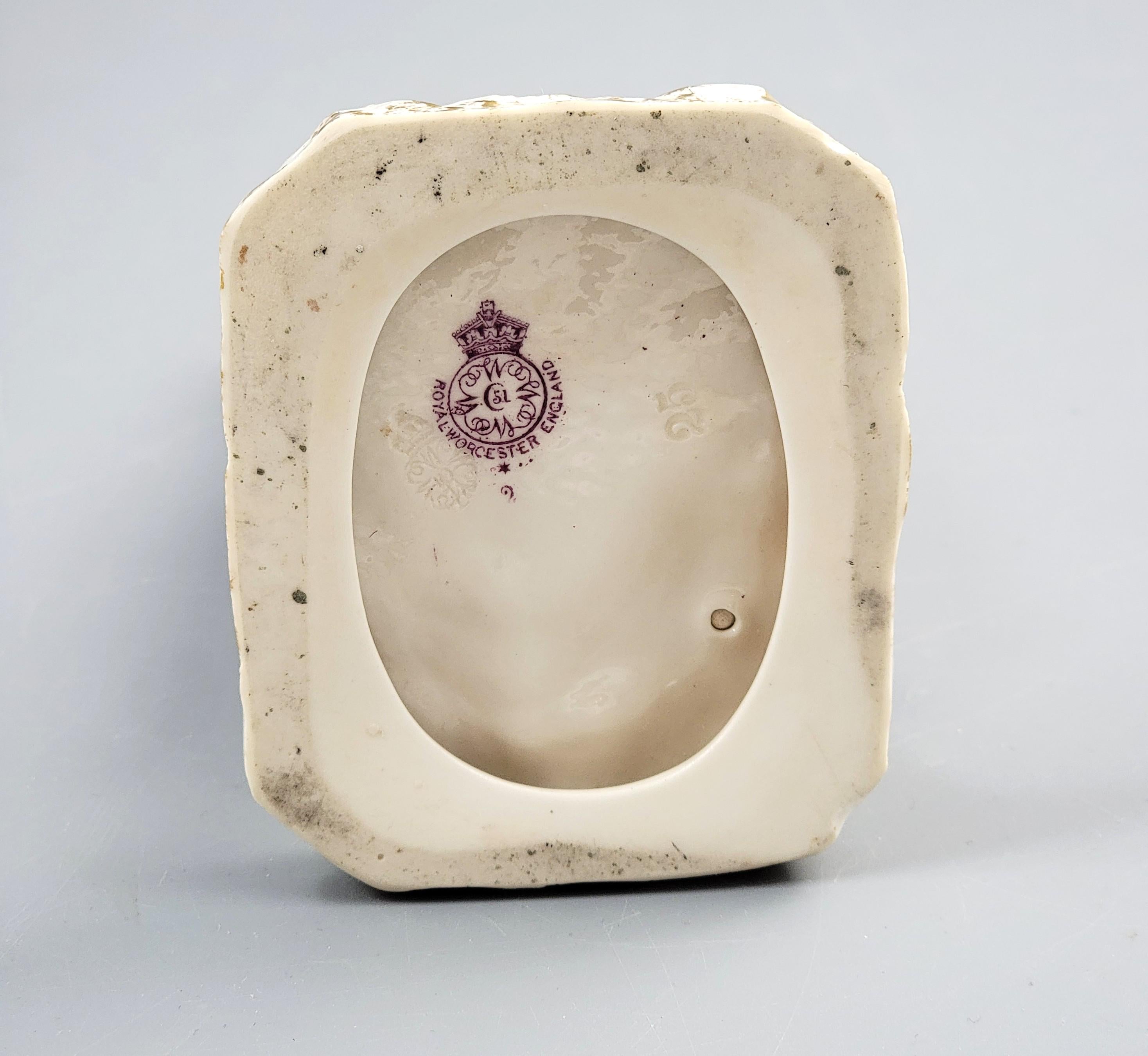 Royal Worcester bonneted woman figure c.1920