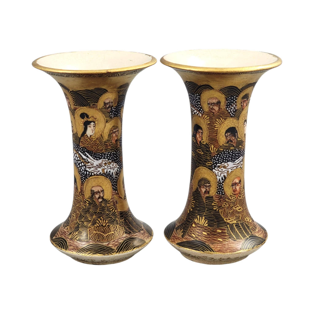 Pair of Japanese Satsuma Hododa vases with Rakan, dragon and moriage, Meiji period