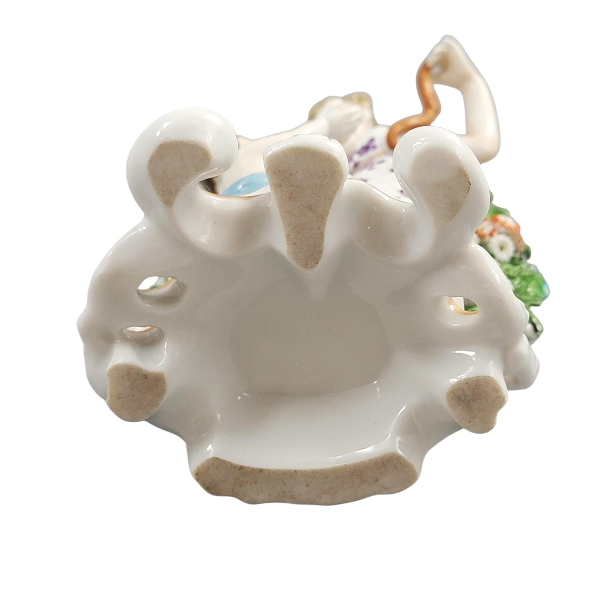 Samson Paris Venus and Cupid porcelain figure Chelsea style c. 1860