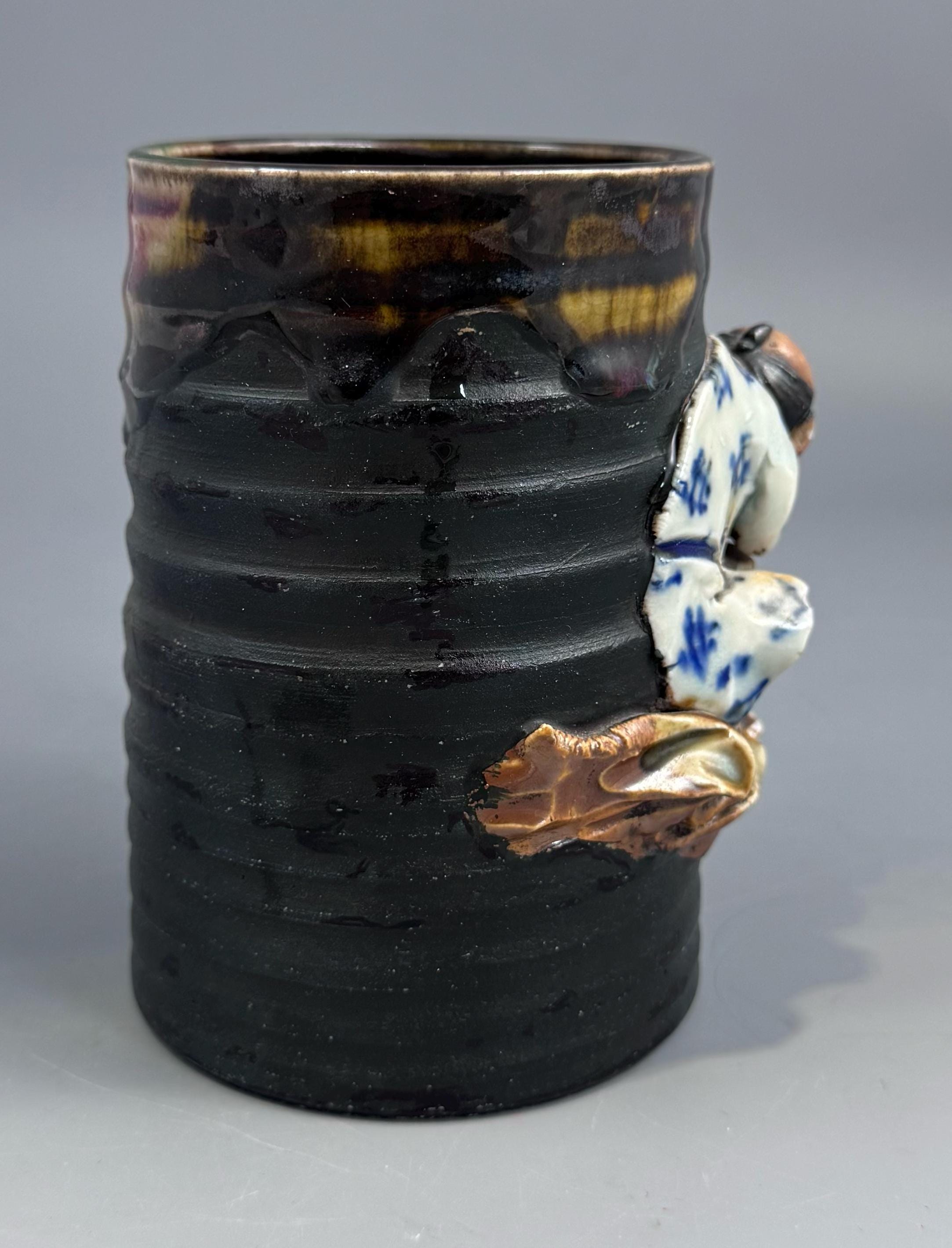 Large Sumida Gawa Mug with Applied Sennin Figure, Signed Ryosai — Inoue Ryosai Workshop, Meiji / Taisho Period