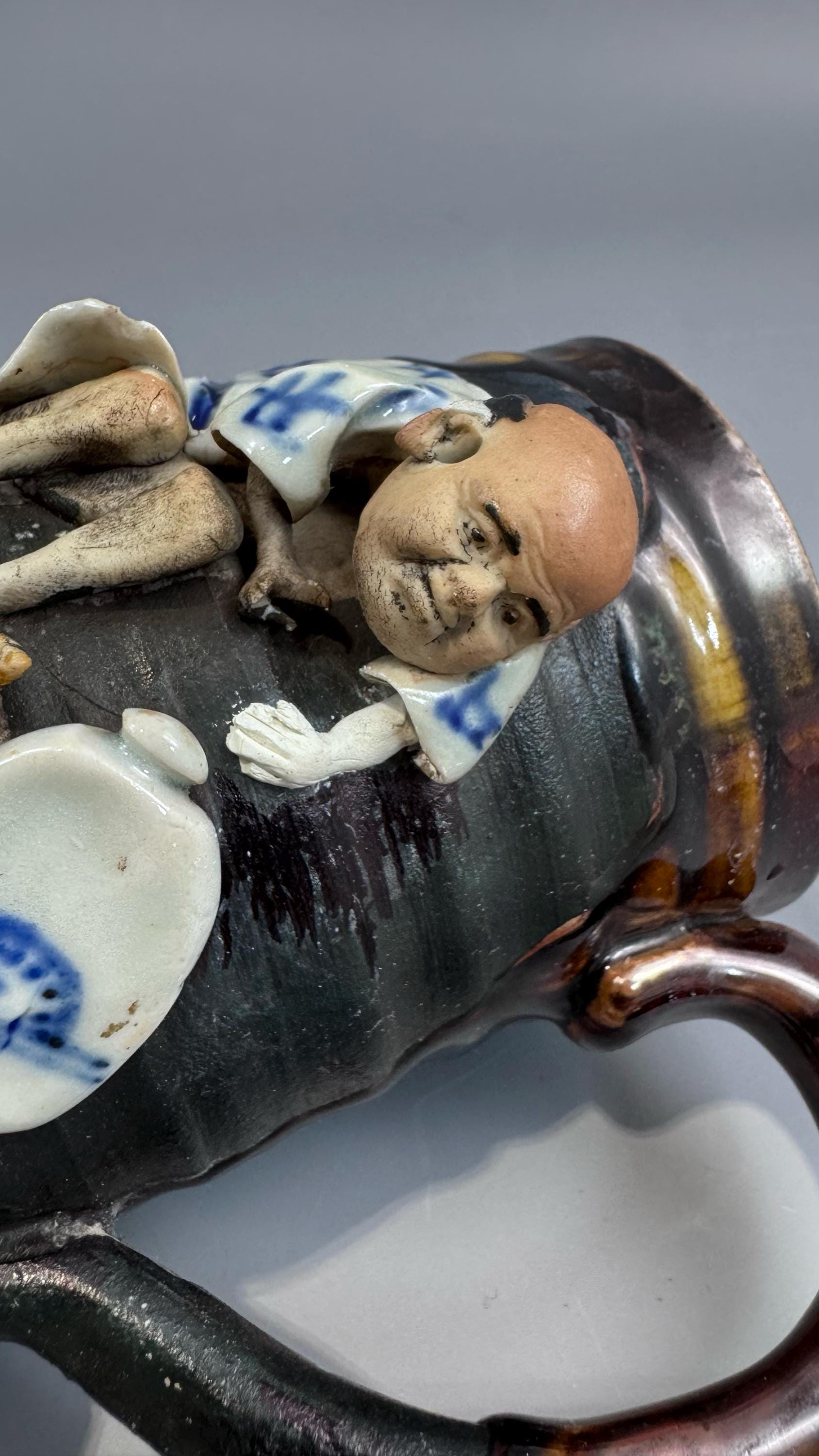 Large Sumida Gawa Mug with Applied Sennin Figure, Signed Ryosai — Inoue Ryosai Workshop, Meiji / Taisho Period