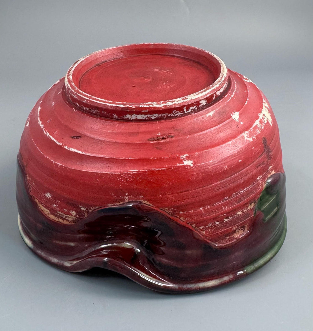 Sumida Gawa Pottery Suiban / Brush Washer with Two Climbing Figures, Signed Kōko, Meiji–Taishō Period