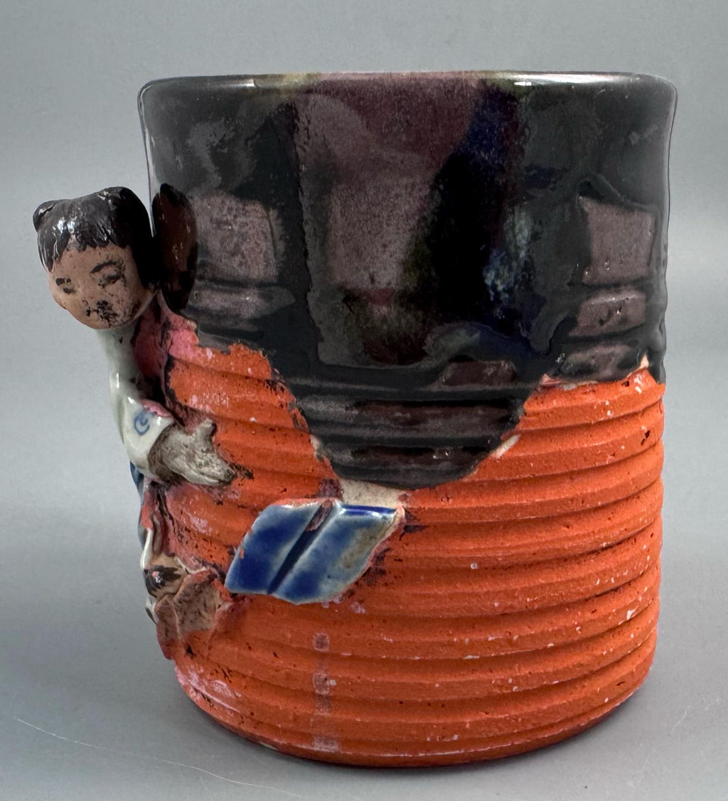 Japanese Sumida Gawa Mug with Applied Karako Figure, Signed Kōko — Meiji / Early Taishō Period
