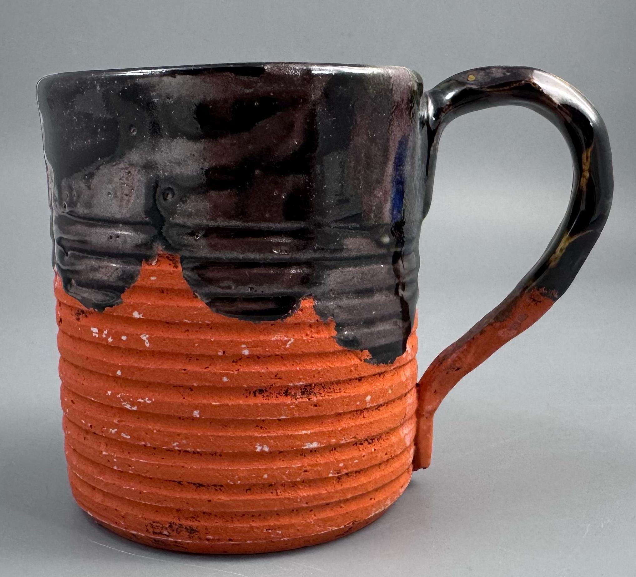 Japanese Sumida Gawa Mug with Applied Karako Figure, Signed Kōko — Meiji / Early Taishō Period