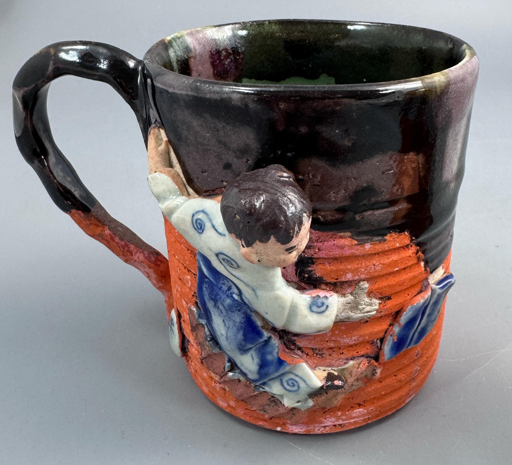 Japanese Sumida Gawa Mug with Applied Karako Figure, Signed Kōko — Meiji / Early Taishō Period