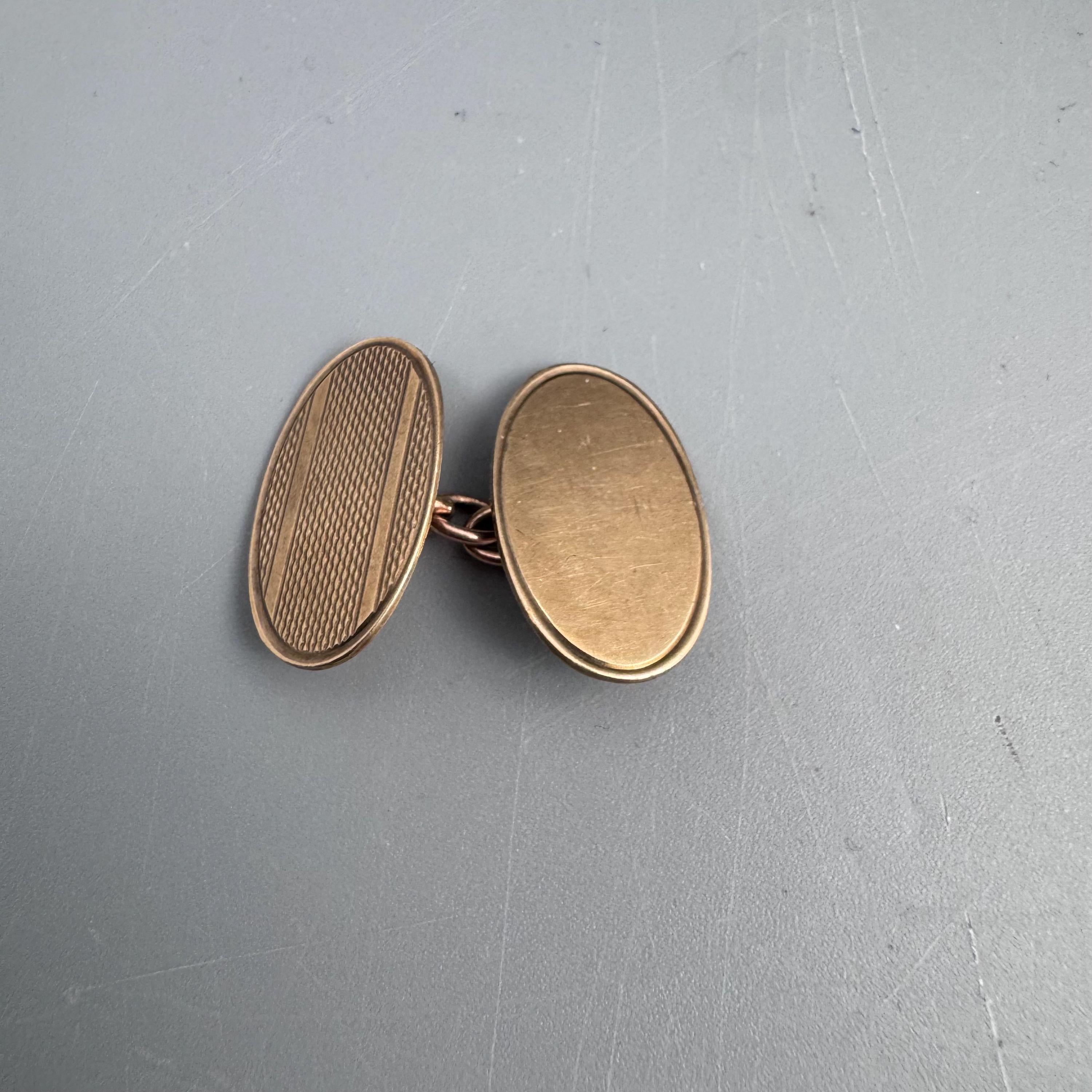 Pair of 9ct Gold Oval Chain-Link Cufflinks by Steele & Dolphin, Birmingham 1984, in the Edwardian Taste, Cased