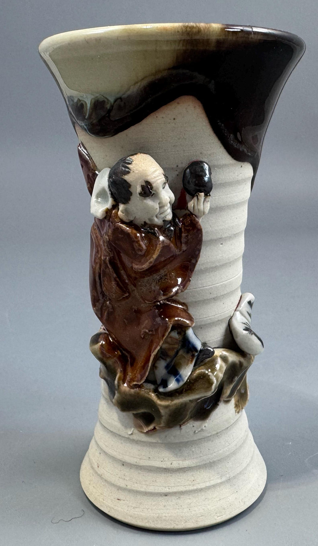 Sumida Gawa Stoneware Vase with Applied Rakan Figure, Signed Ryōsai, Meiji–Taishō Period