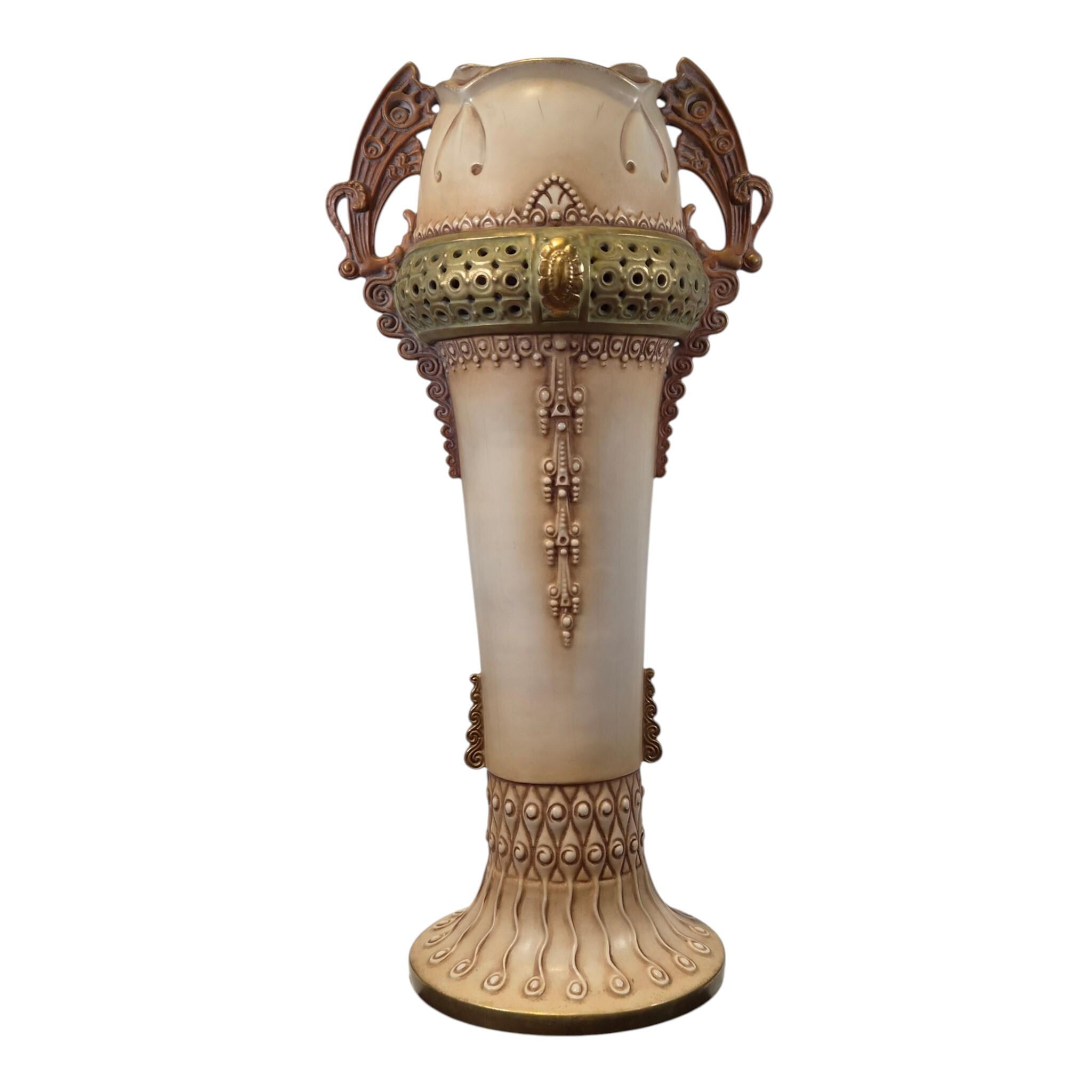 Large Amphora Art Nouveau vase, Austrian Turn-Teplitz pottery, c. 1895–1910