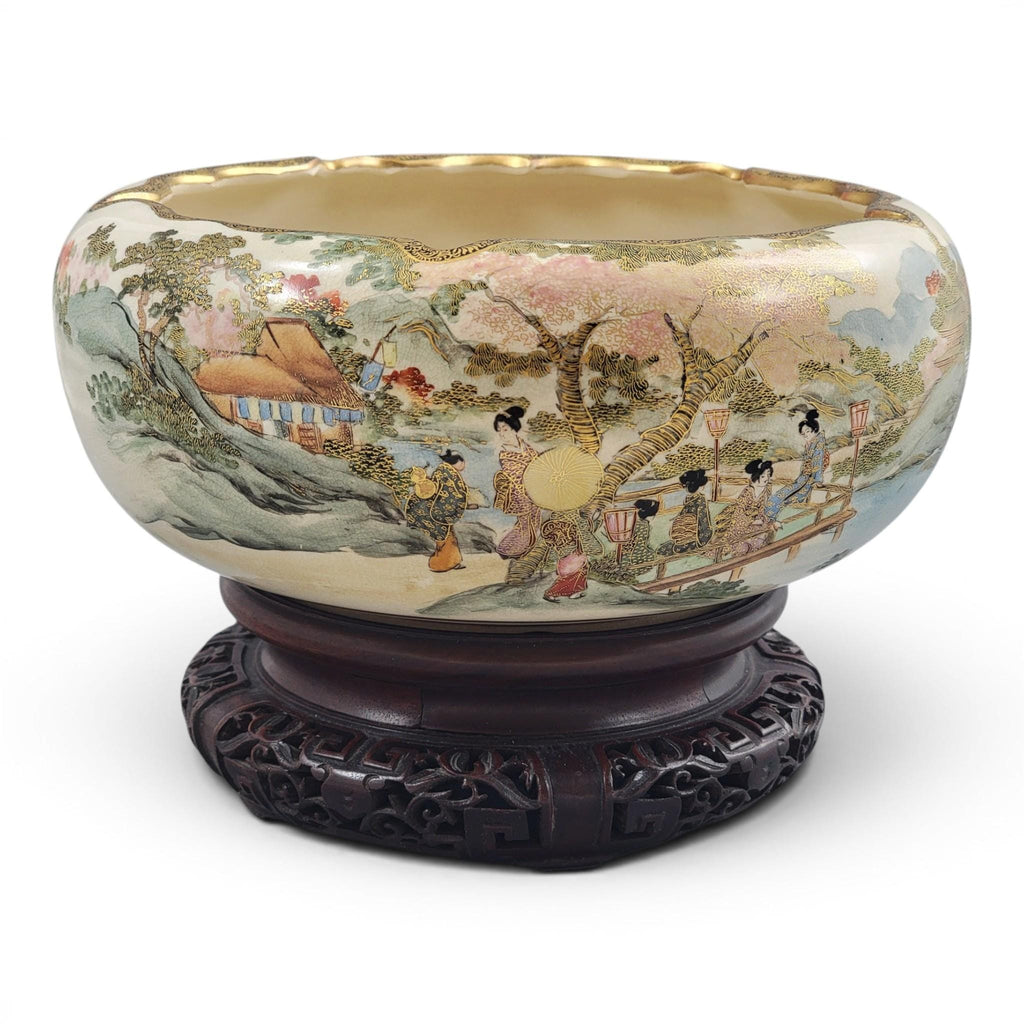 Large signed Satsuma bowl by renowned master Shizan Meiji Japanese centerpiece