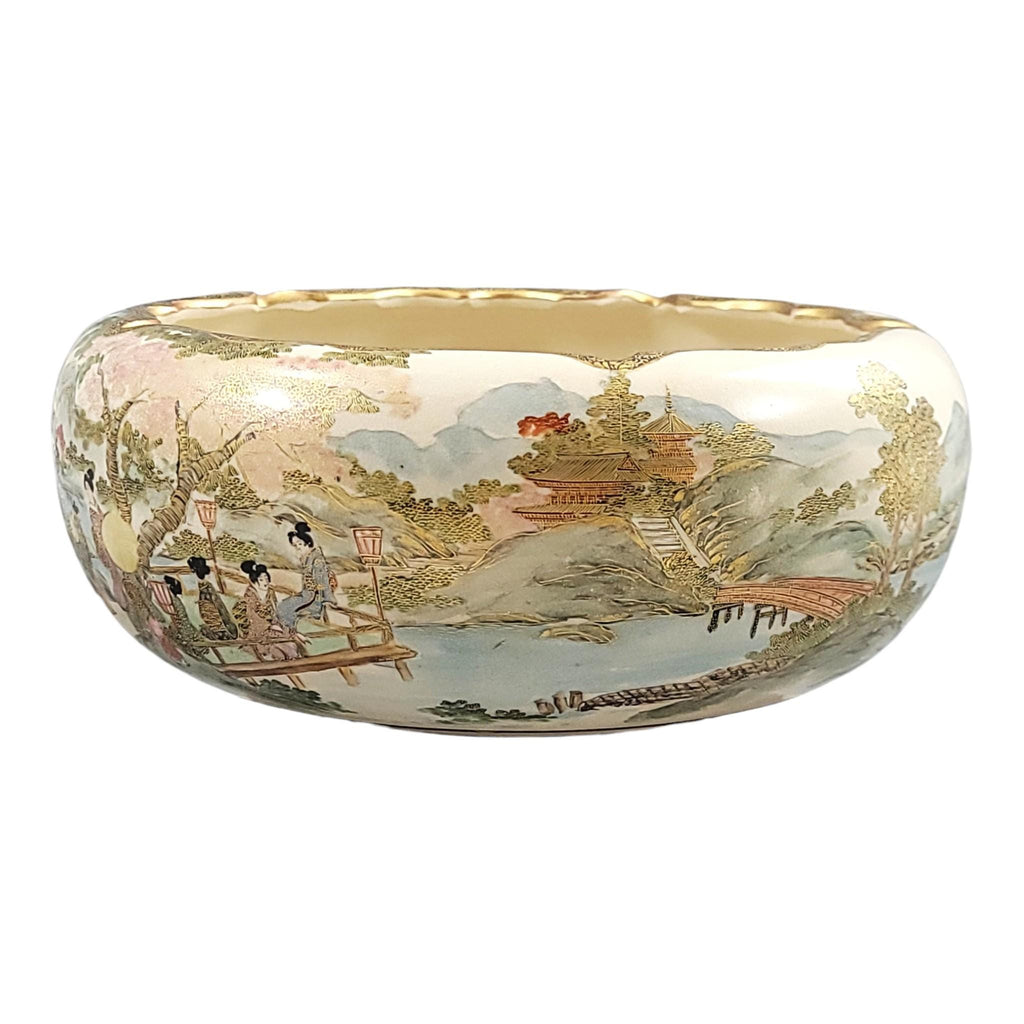 Large signed Satsuma bowl by renowned master Shizan Meiji Japanese centerpiece