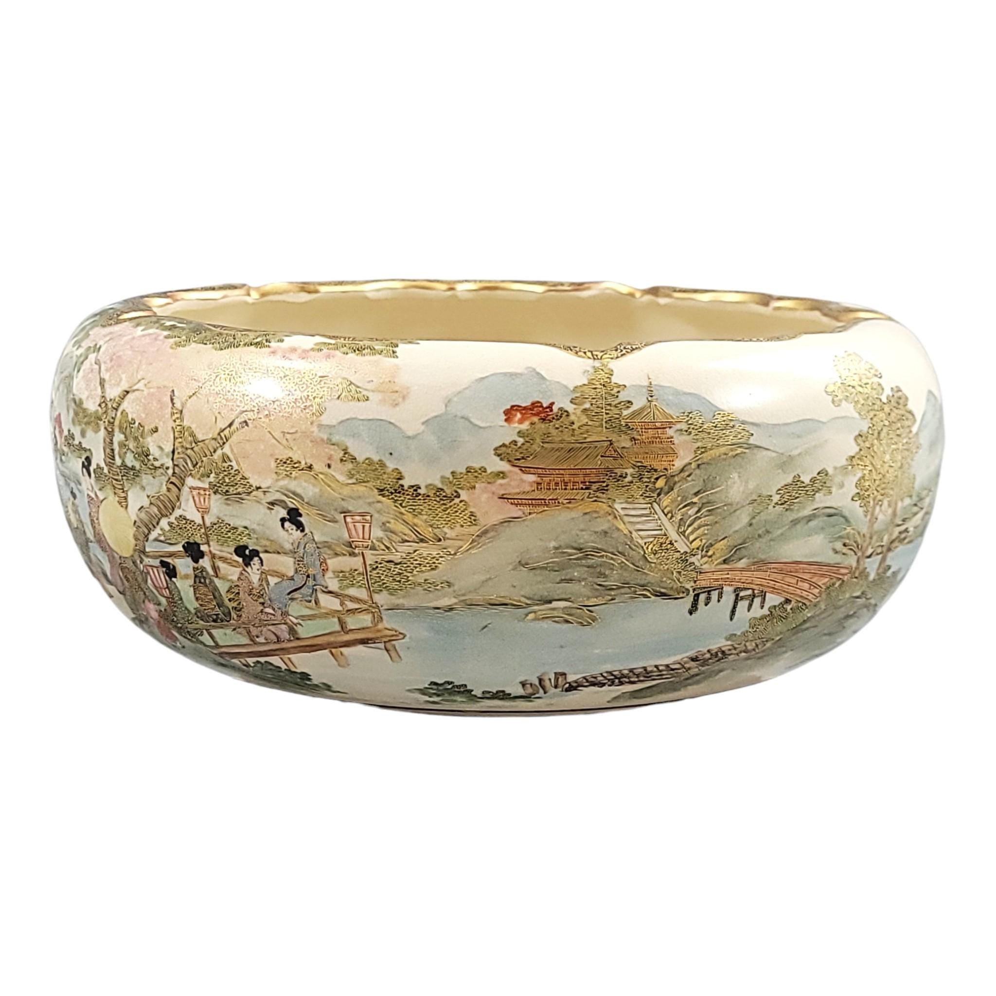 Large signed Satsuma bowl by renowned master Shizan Meiji Japanese centerpiece